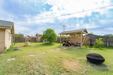 201 Westwood Street Breckenridge TX 76424