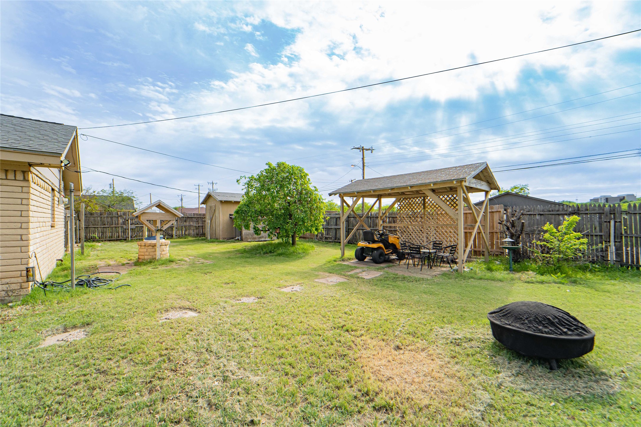 201 Westwood Street Breckenridge TX 76424