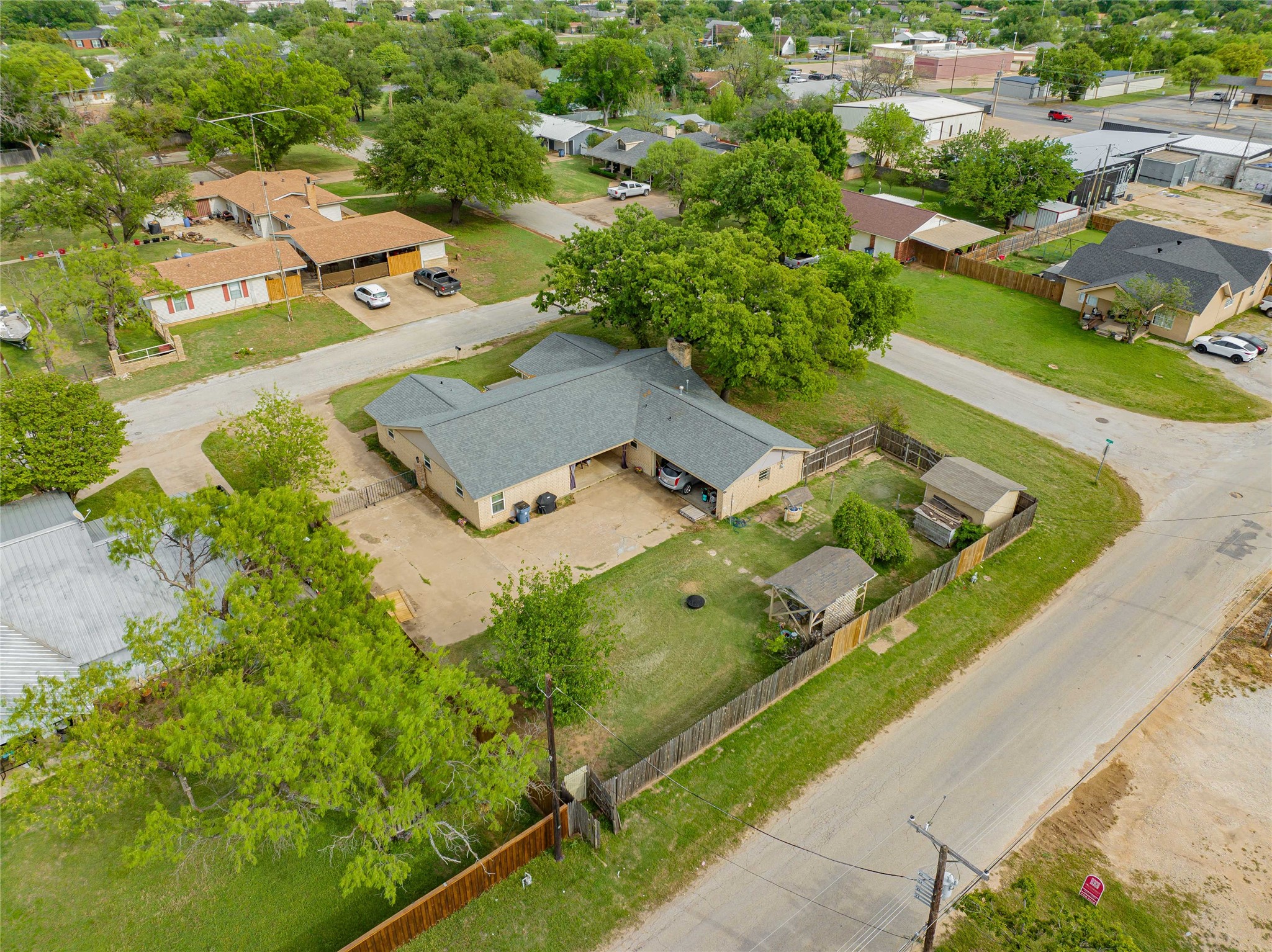 201 Westwood Street Breckenridge TX 76424