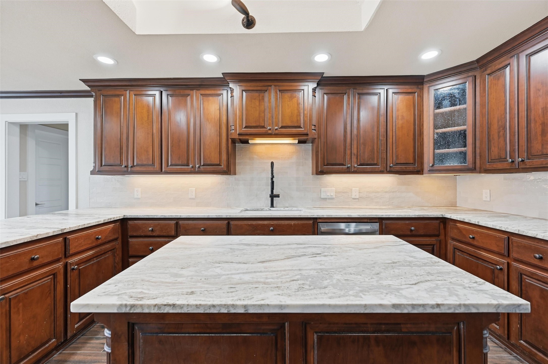 7401 Bent Trail Mansfield TX 76063
