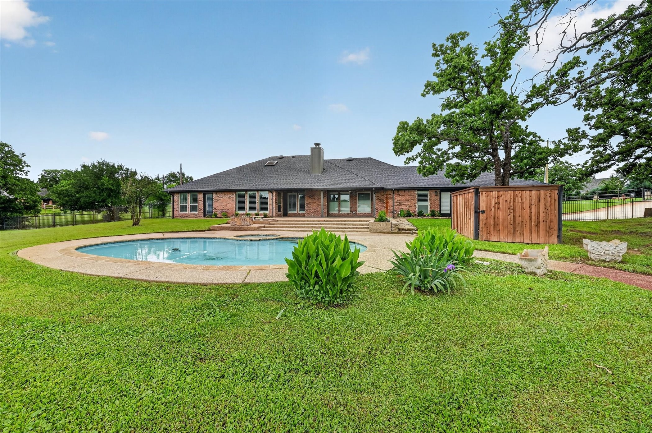 7401 Bent Trail Mansfield TX 76063