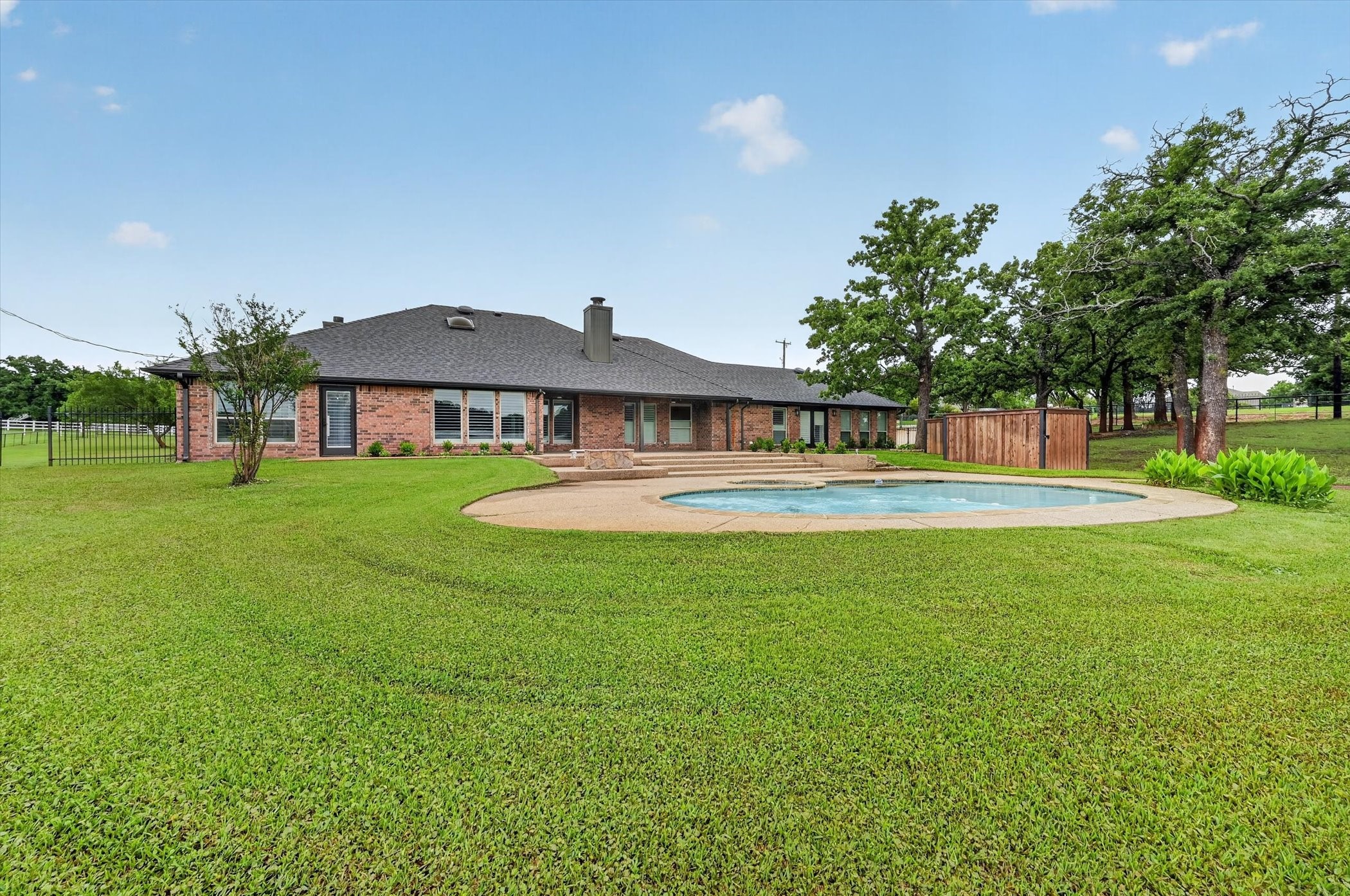 7401 Bent Trail Mansfield TX 76063
