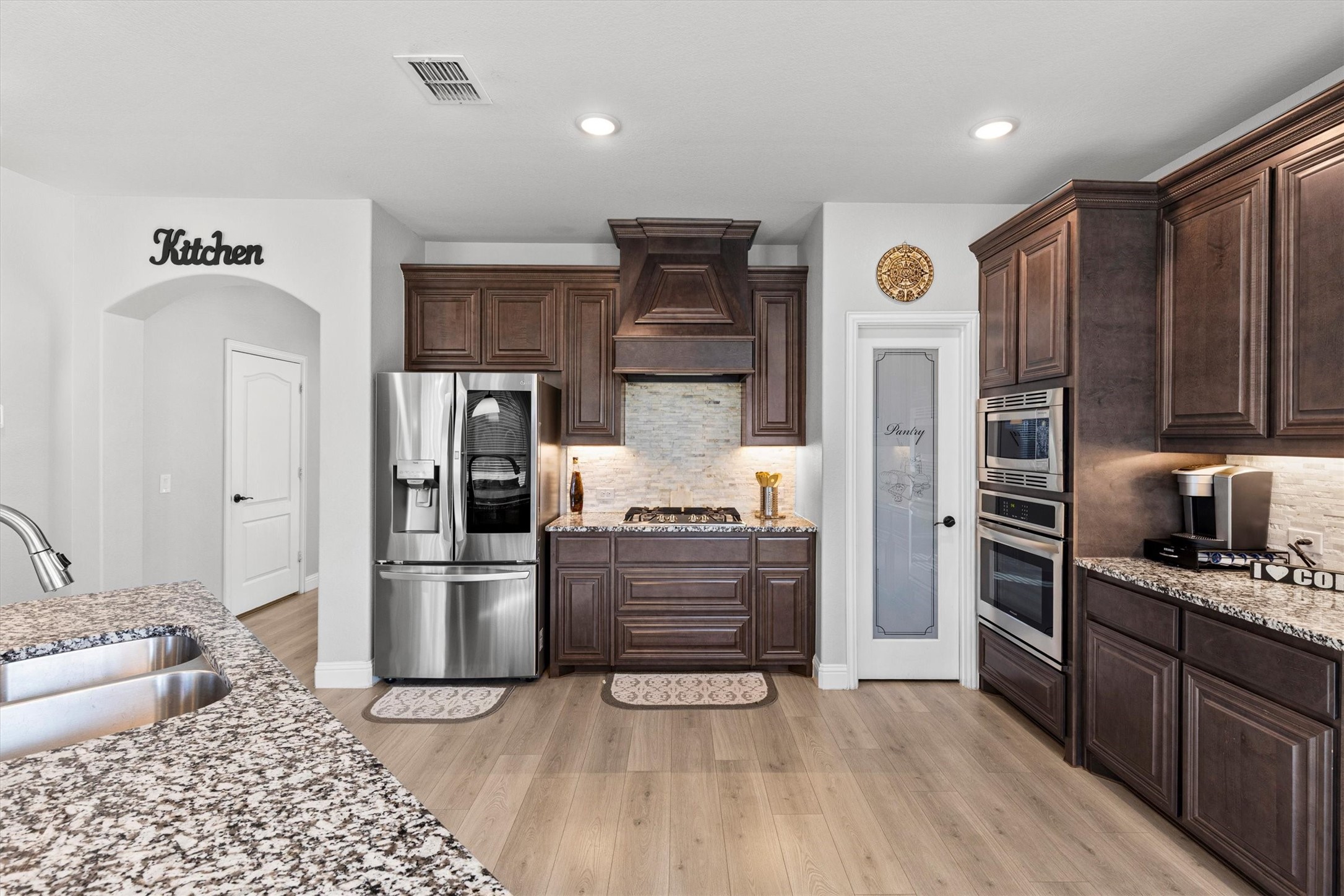 3117 Brookhill Lane Mesquite TX 75181