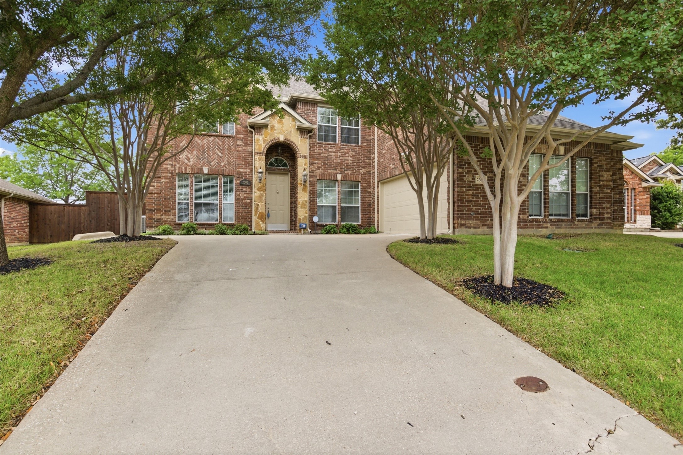 2305 Trickling Creek Drive Garland TX 75041