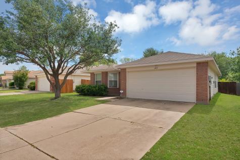 1405 Oak Hollow Lane Anna TX 75409