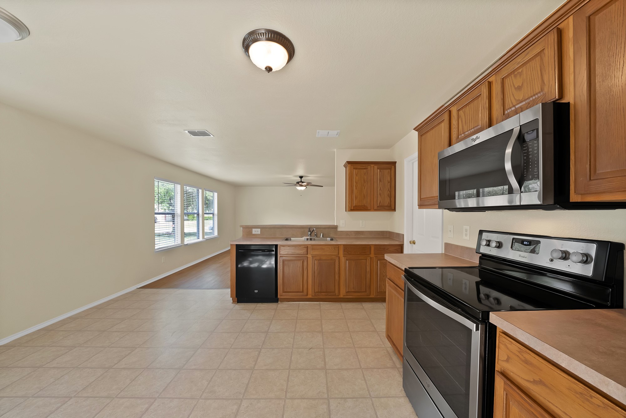 1405 Oak Hollow Lane Anna TX 75409