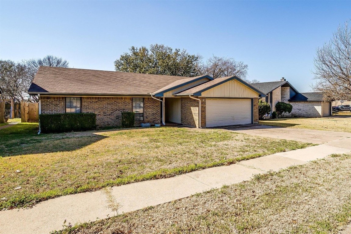 813 Reed Avenue Saginaw TX 76179