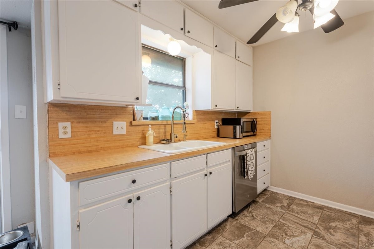201 Oakridge Drive Weatherford TX 76086