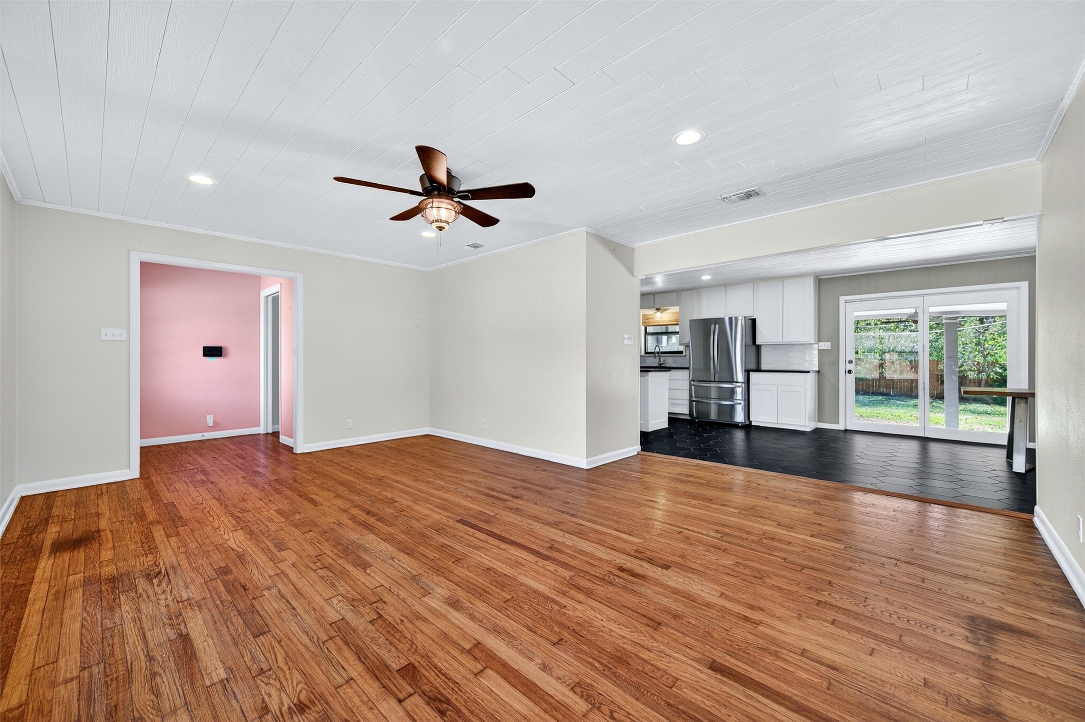1420 W Shields Drive Sherman TX 75092