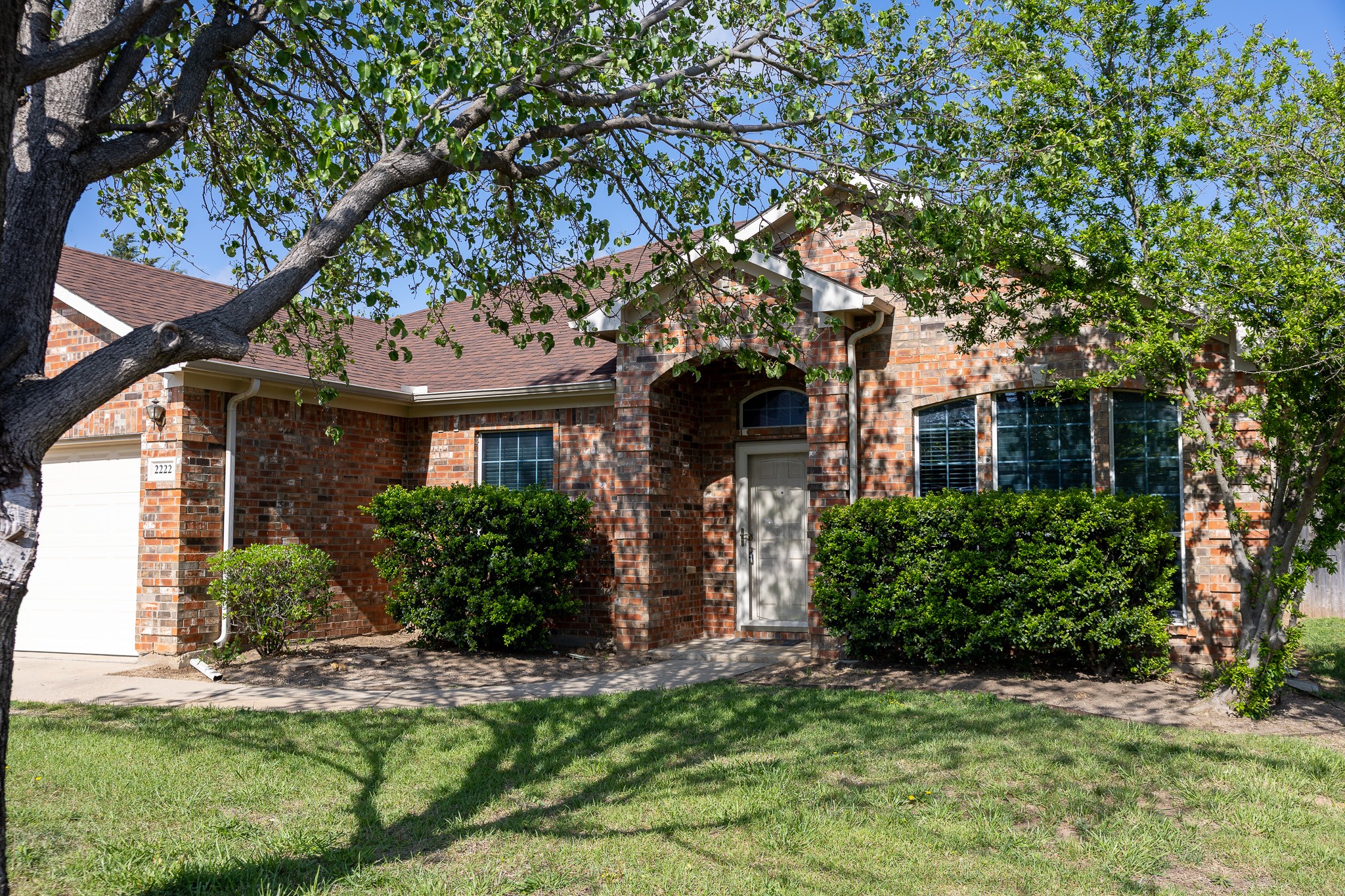 2222 Creek Side Drive Weatherford TX 76087