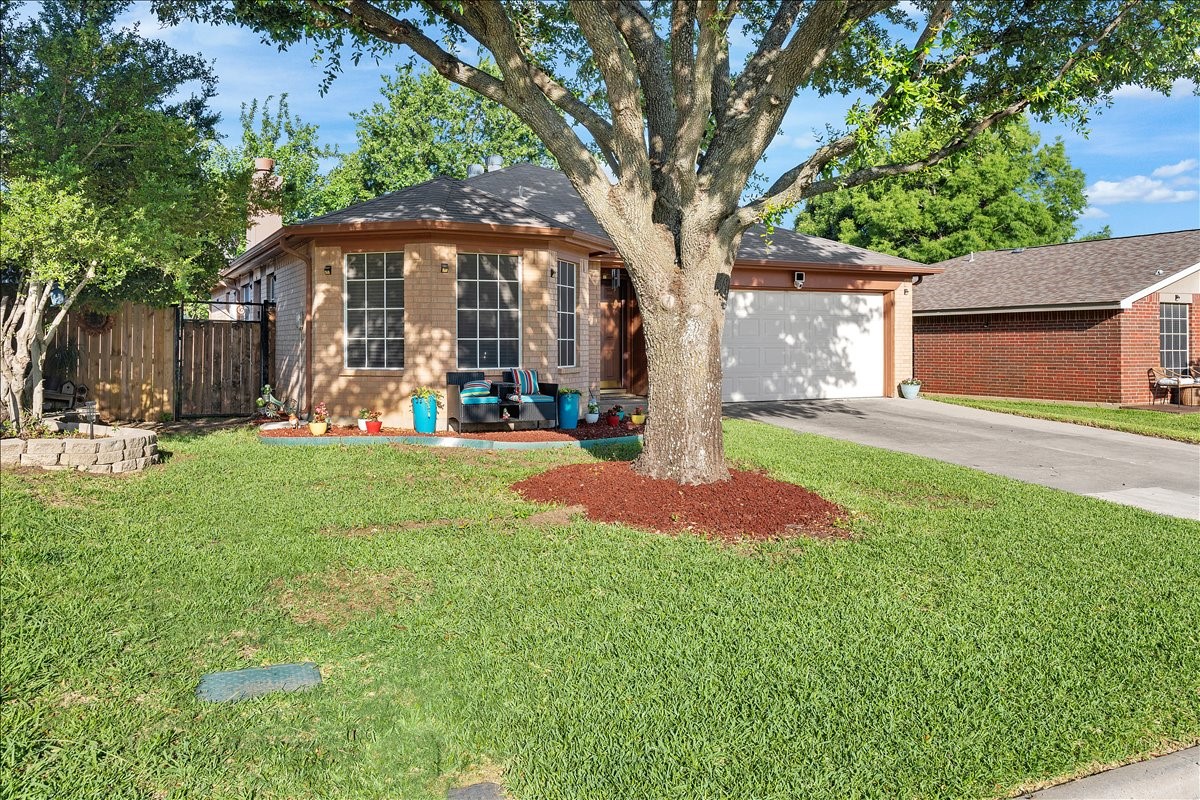 520 Hollyberry Drive Mansfield TX 76063