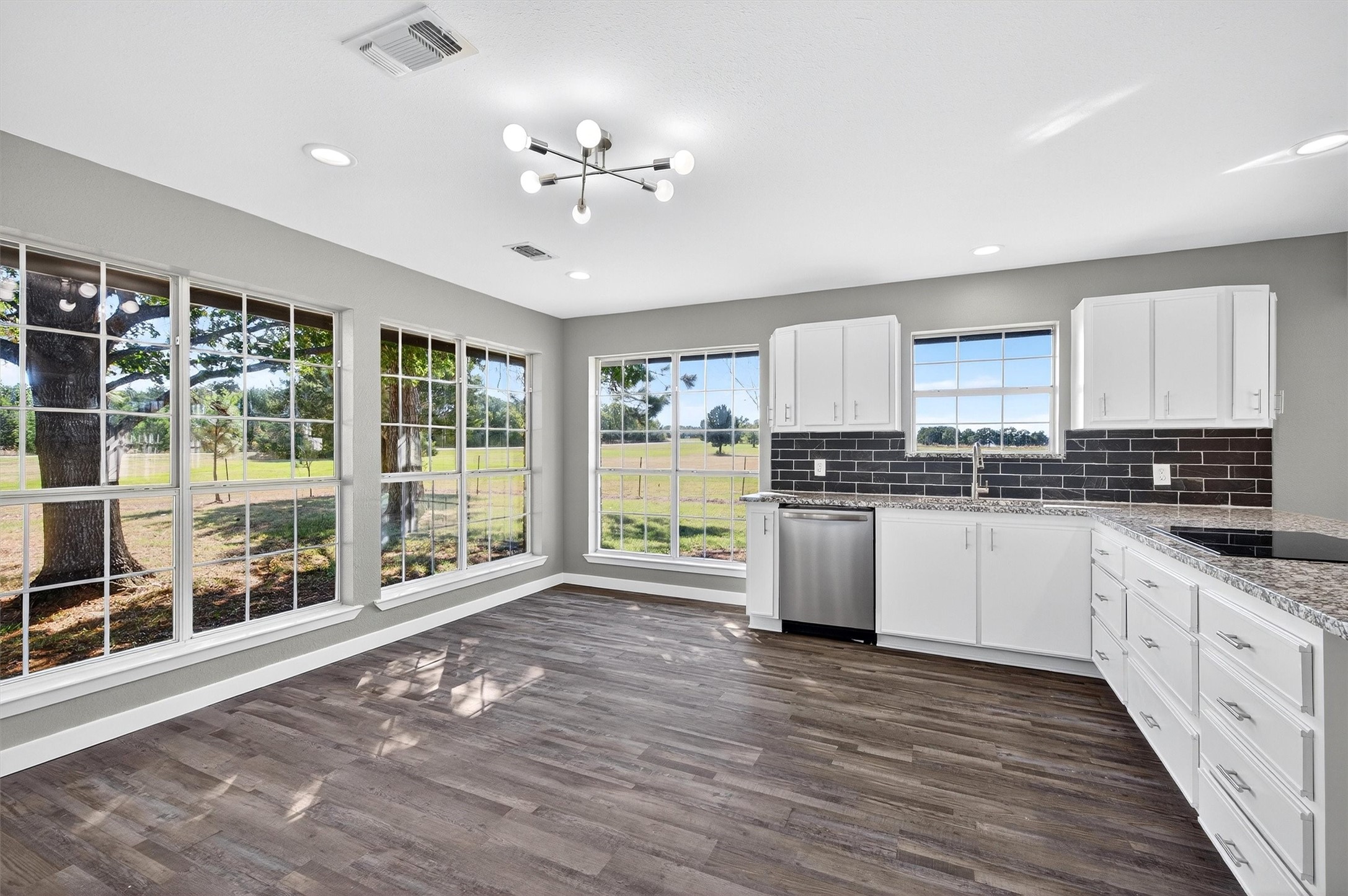 5023 W Line Road Whitesboro TX 76273