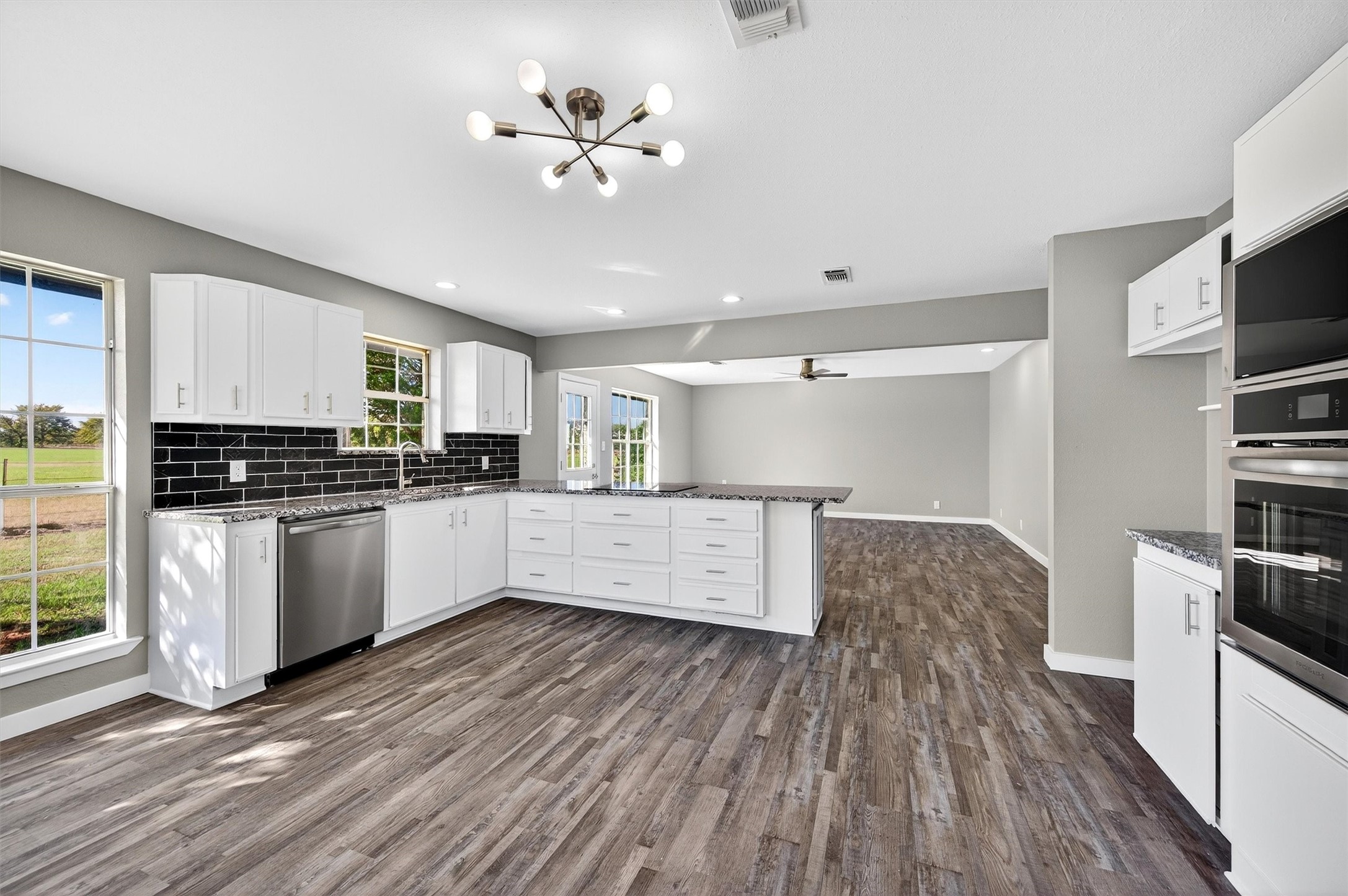 5023 W Line Road Whitesboro TX 76273