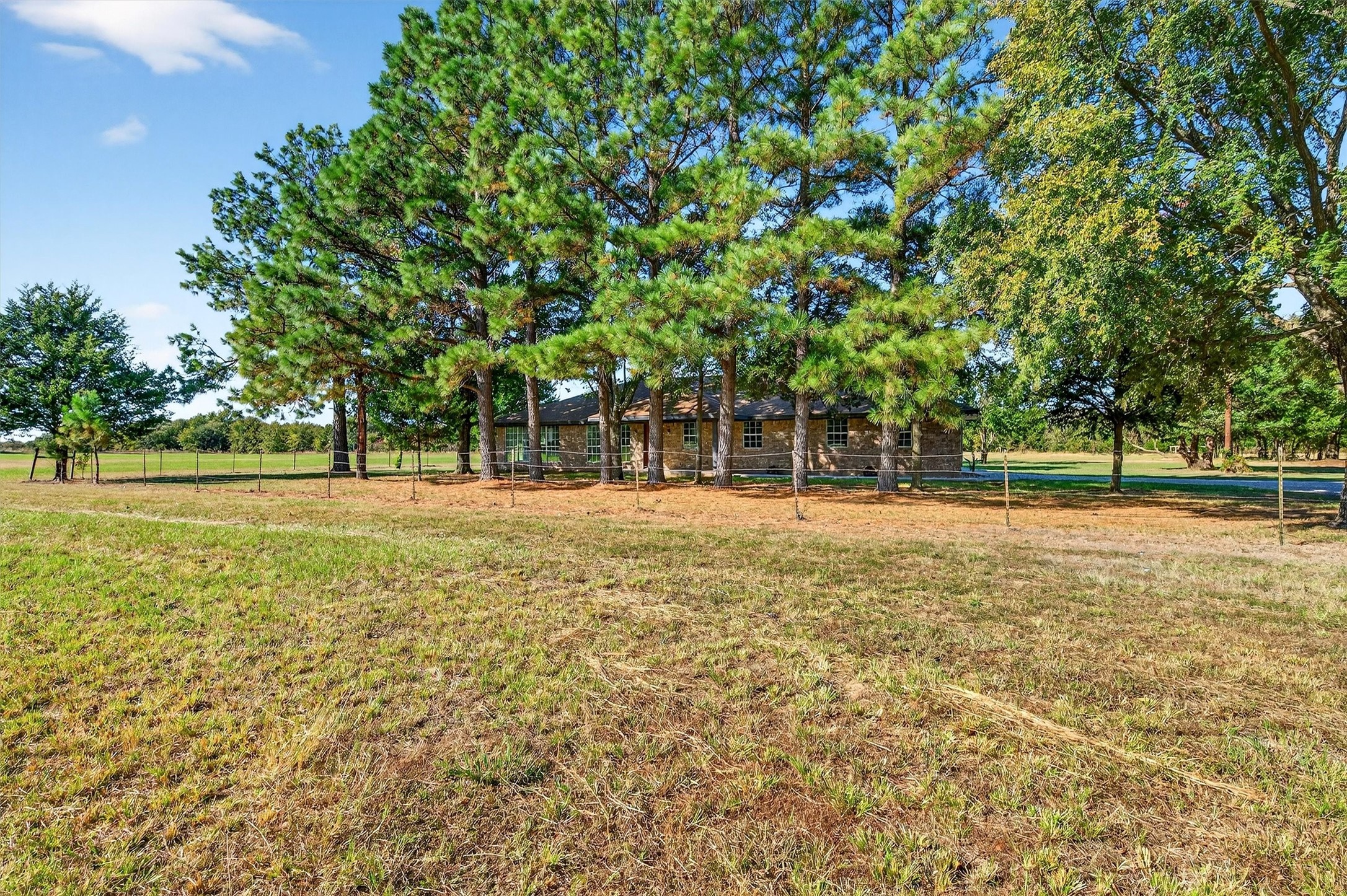 5023 W Line Road Whitesboro TX 76273