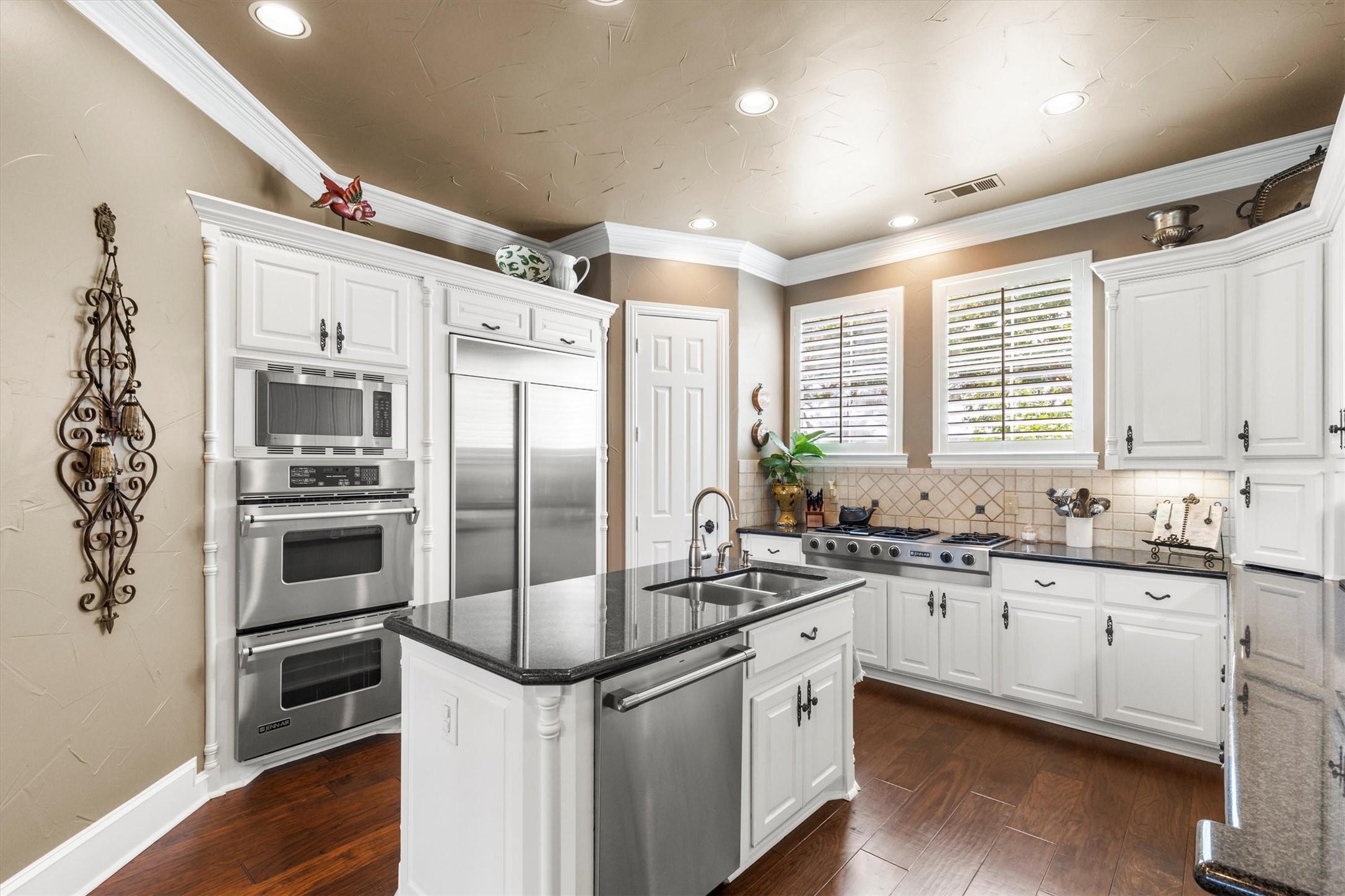 539 Ridge Point Drive Heath TX 75126