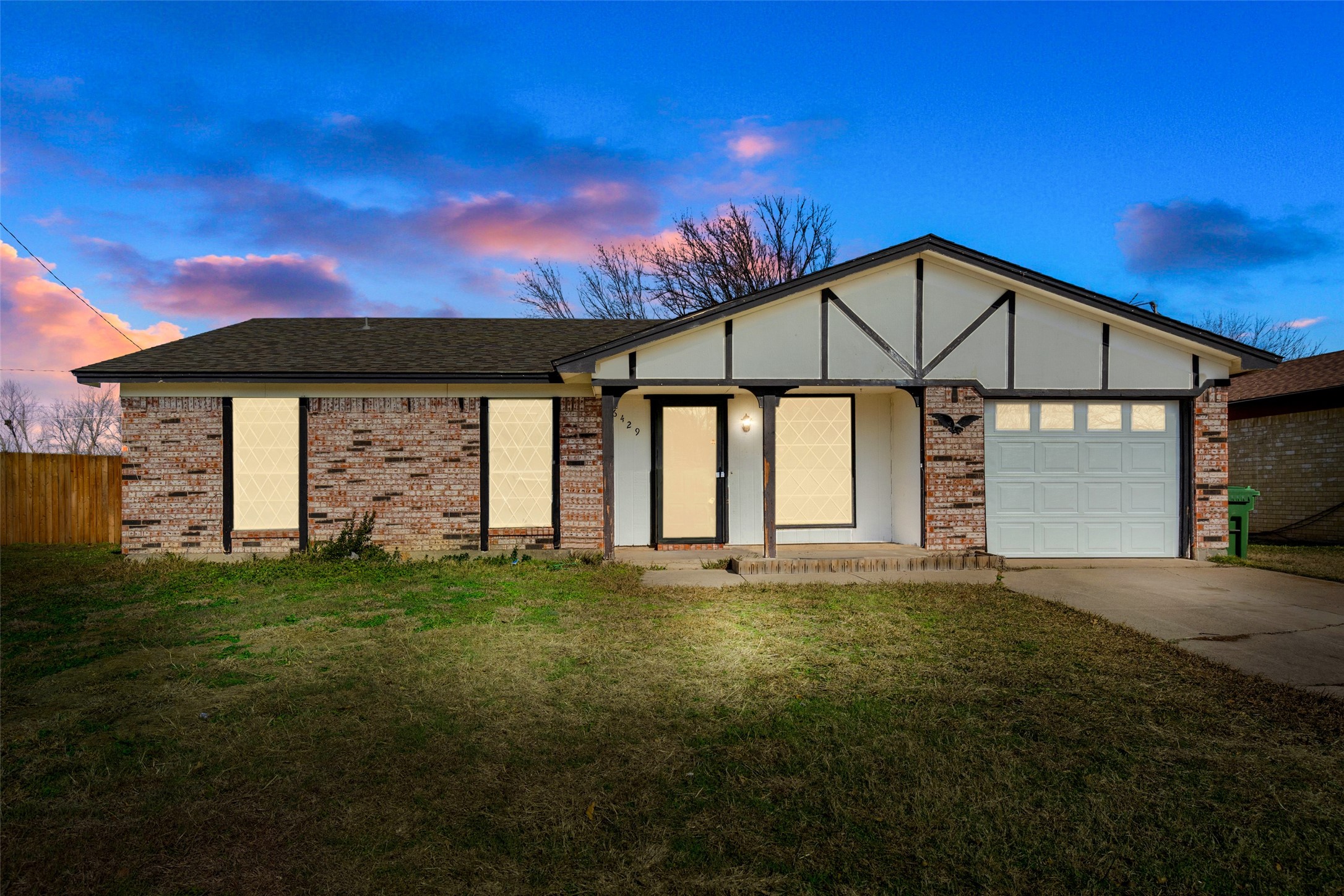 6429 Dorchester Trail North Richland Hills TX 76182