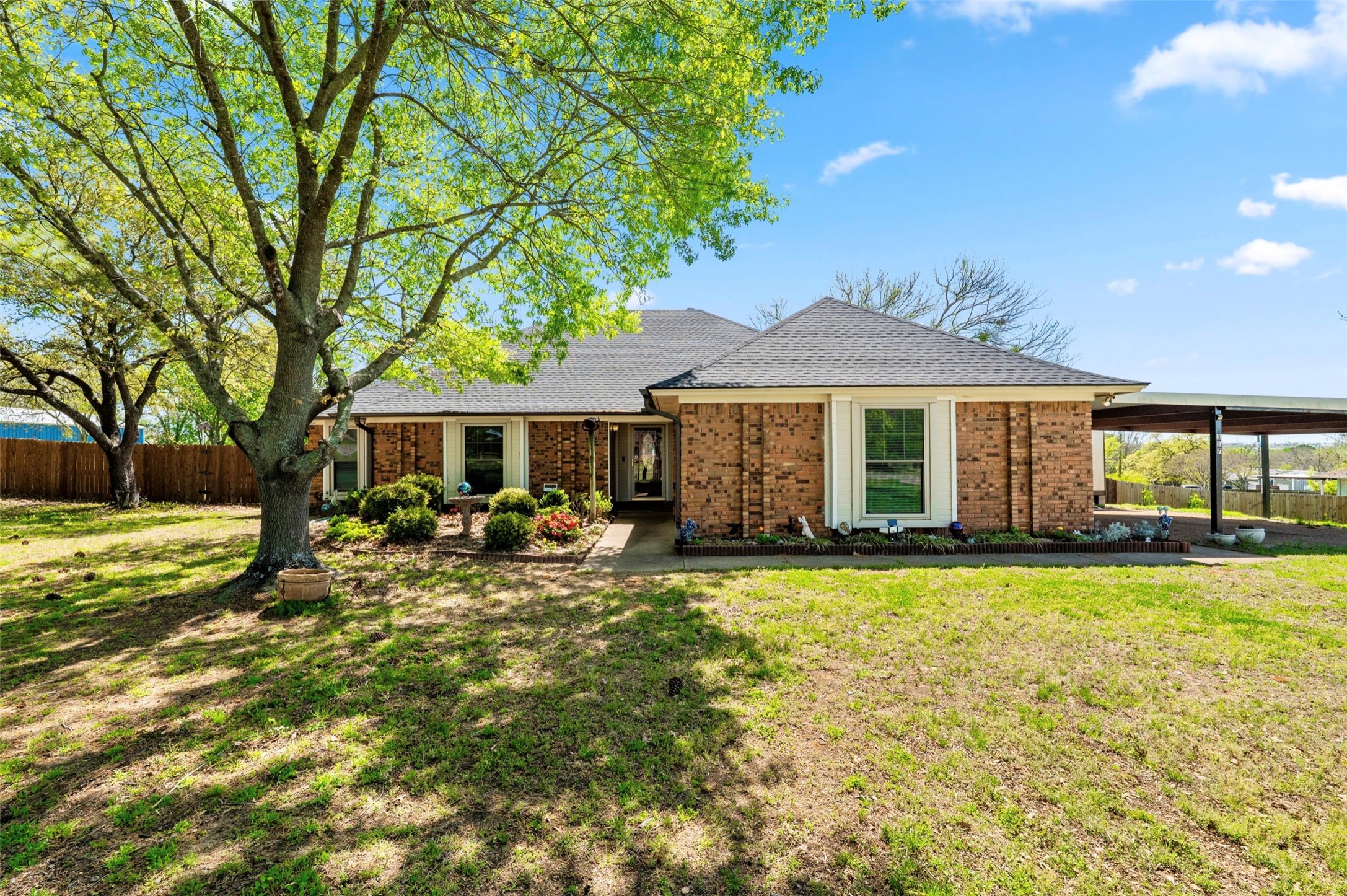 317 Ryan Avenue Burleson TX 76028