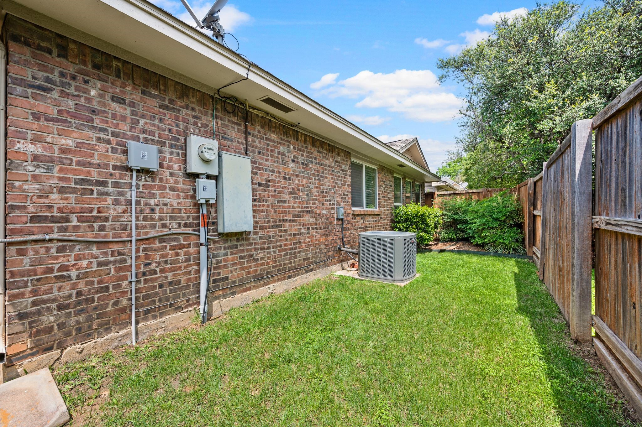 2211 Marvin Gardens Street Arlington TX 76011