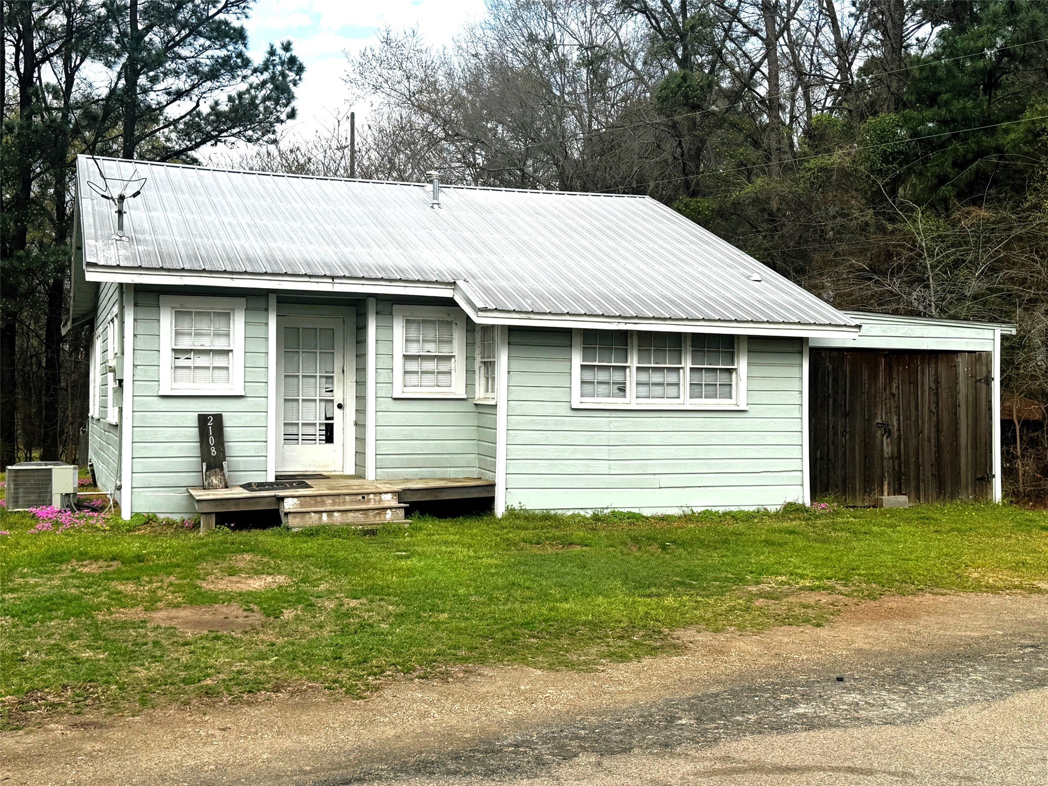 2108 Cr 4110 Pittsburg TX 75686