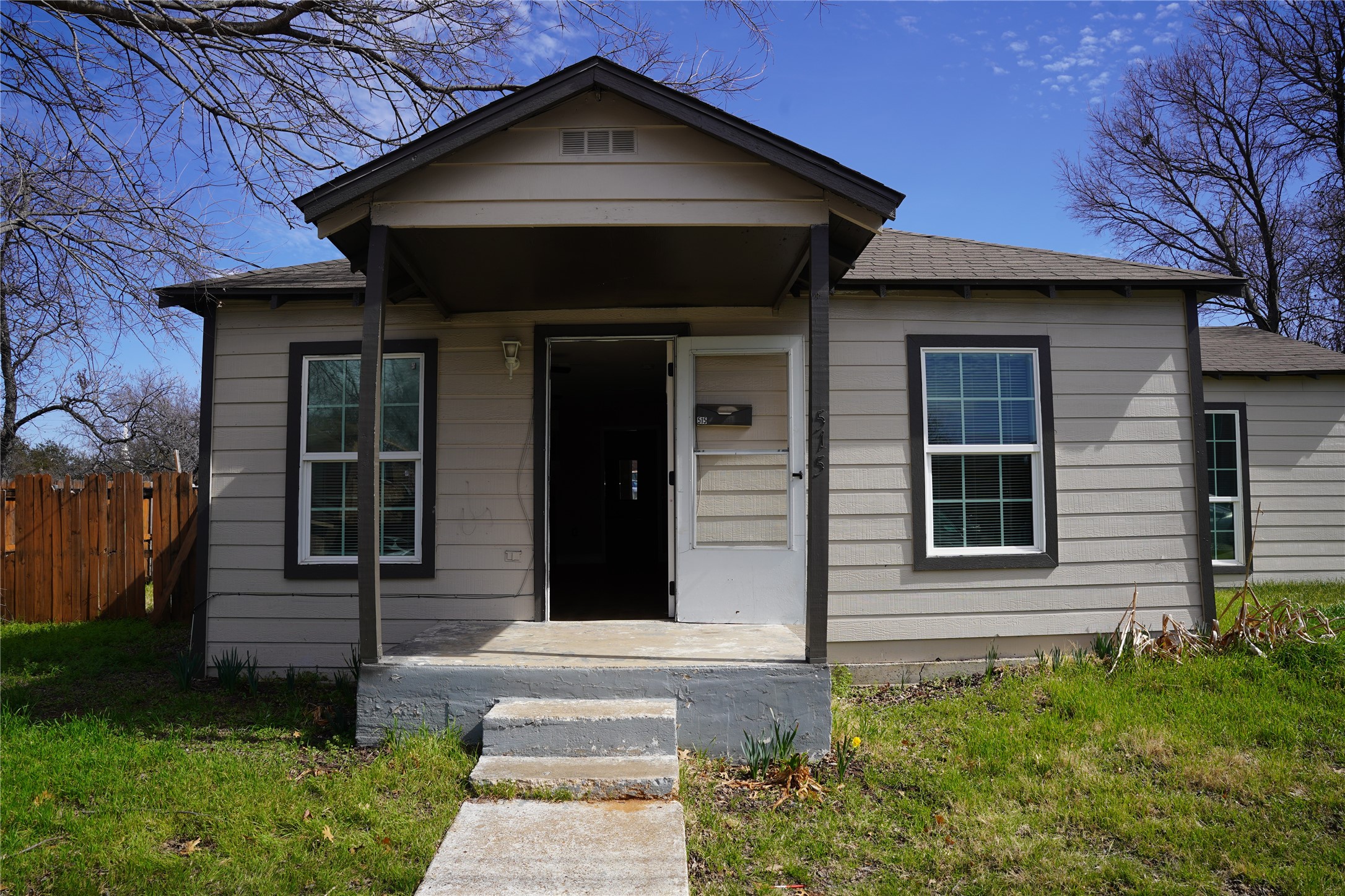 515 Taylor Street Arlington TX 76011