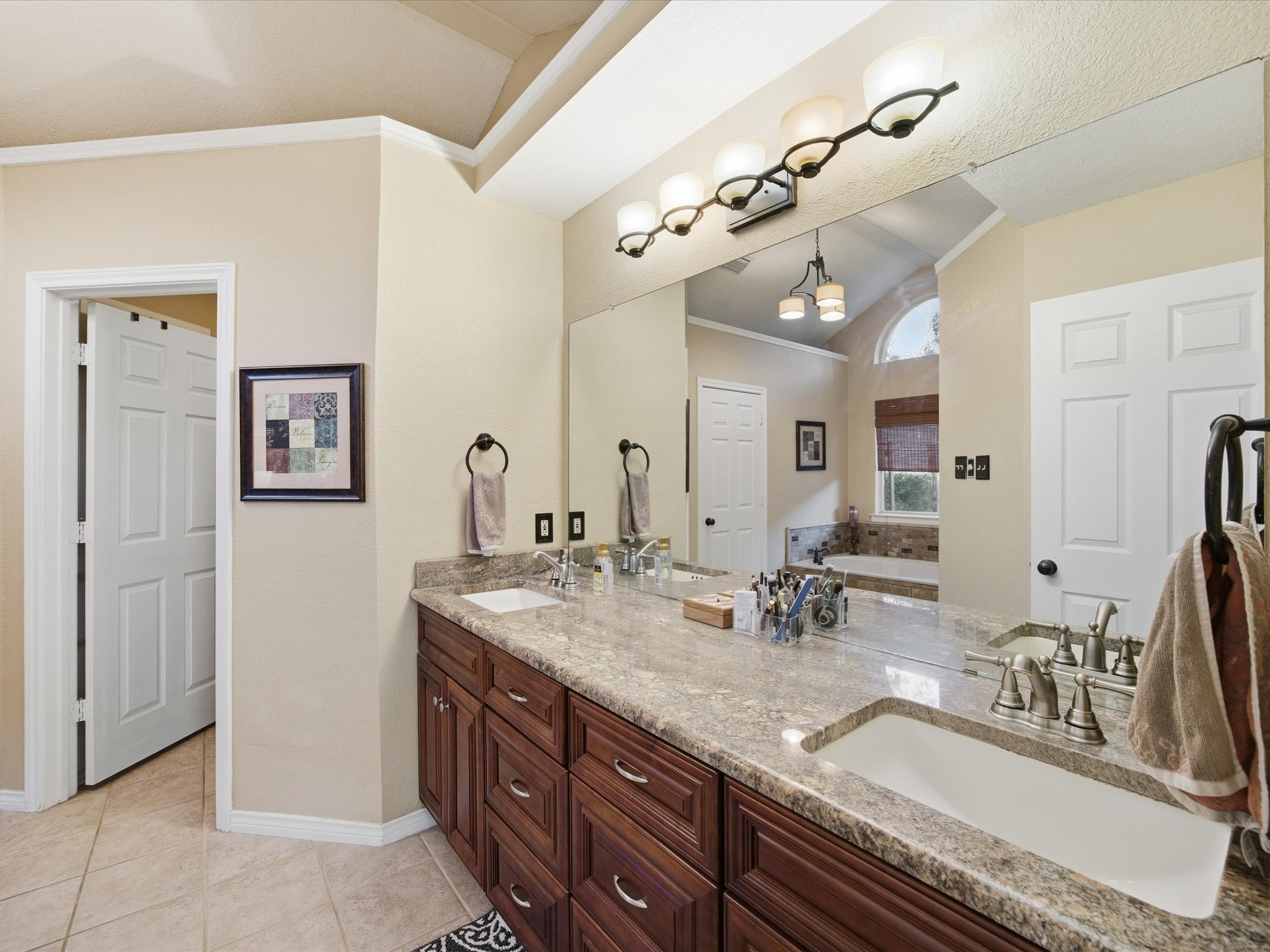 3428 Pembroke Place Bedford TX 76021