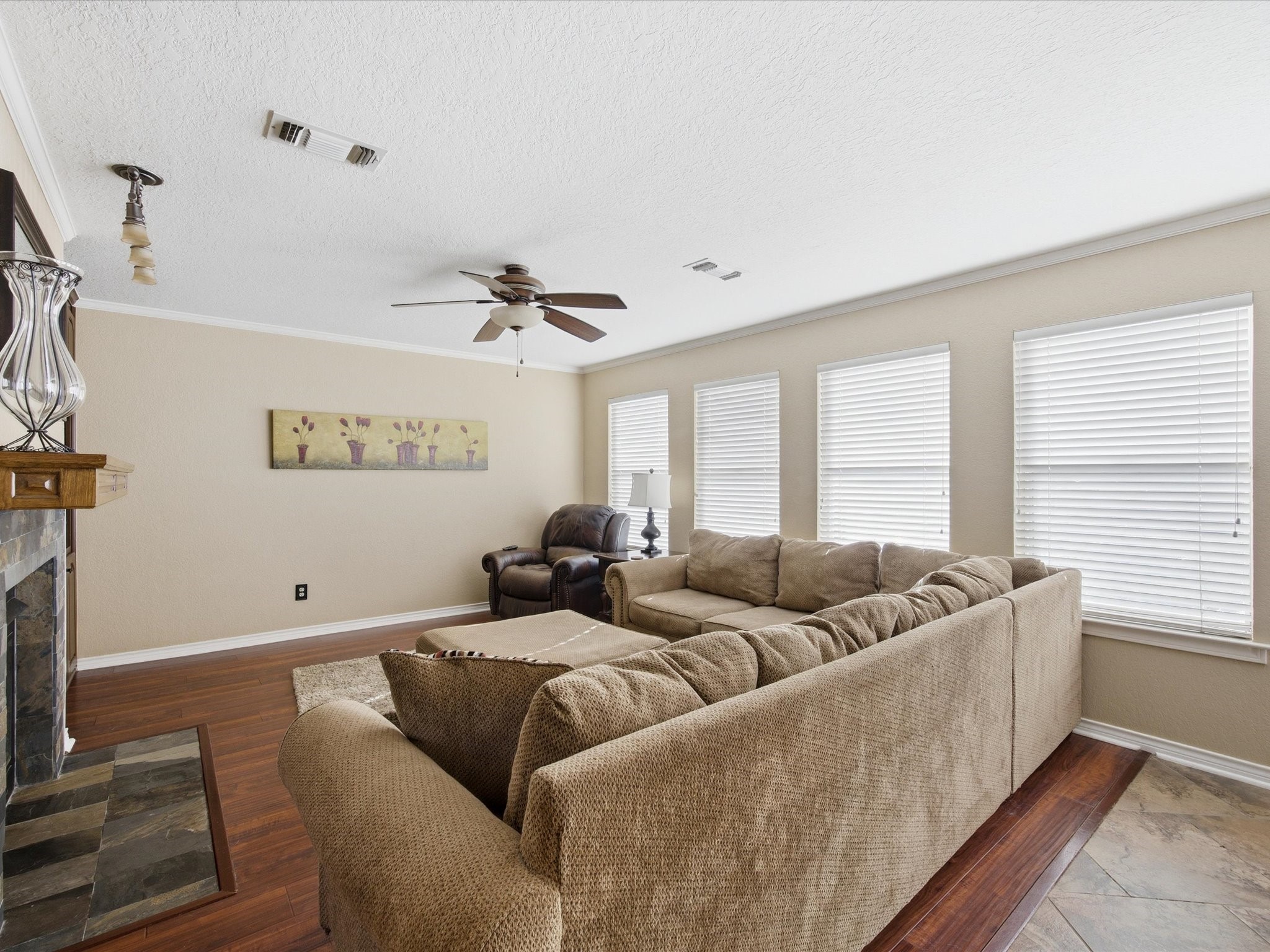 3428 Pembroke Place Bedford TX 76021