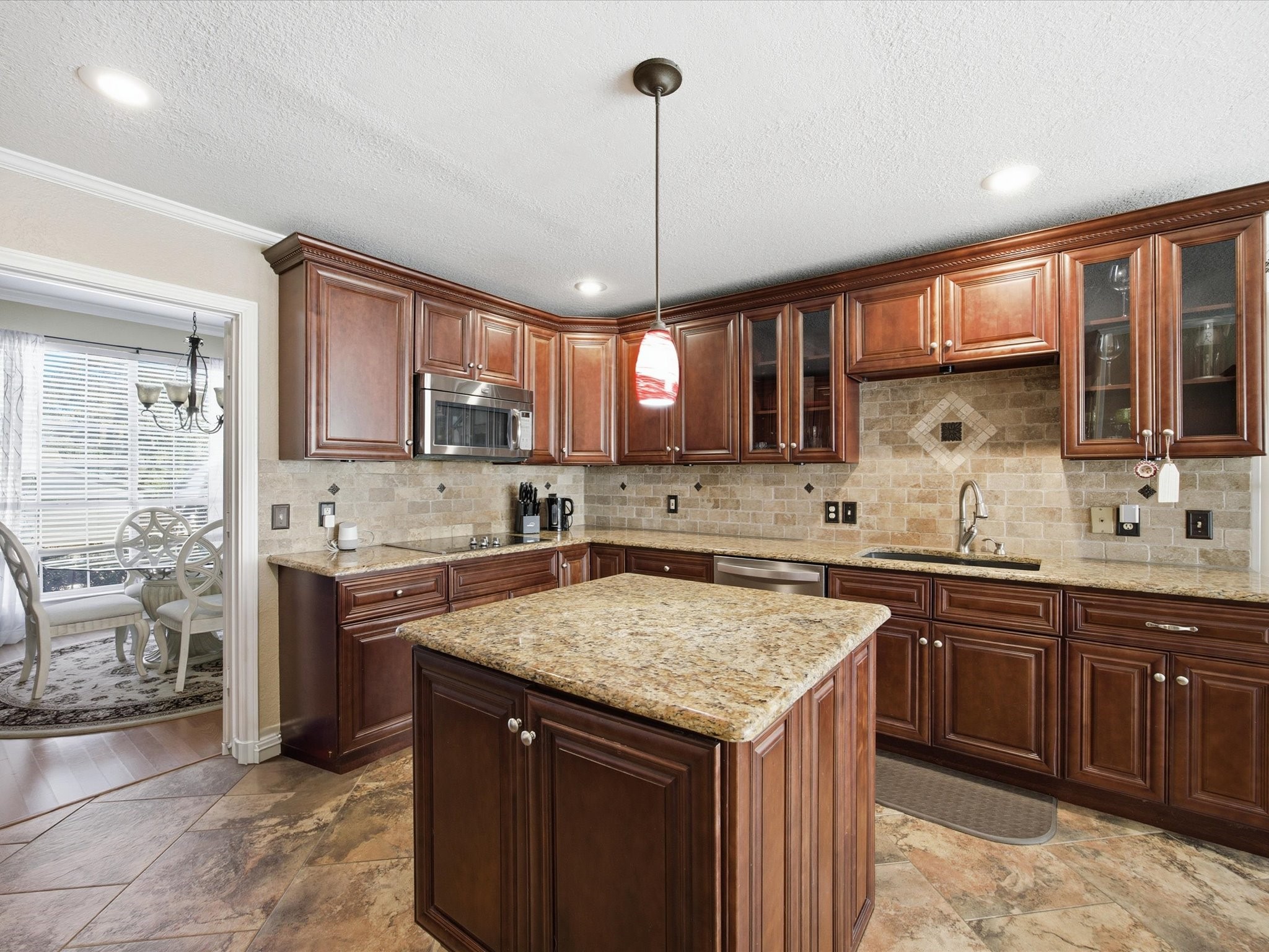 3428 Pembroke Place Bedford TX 76021