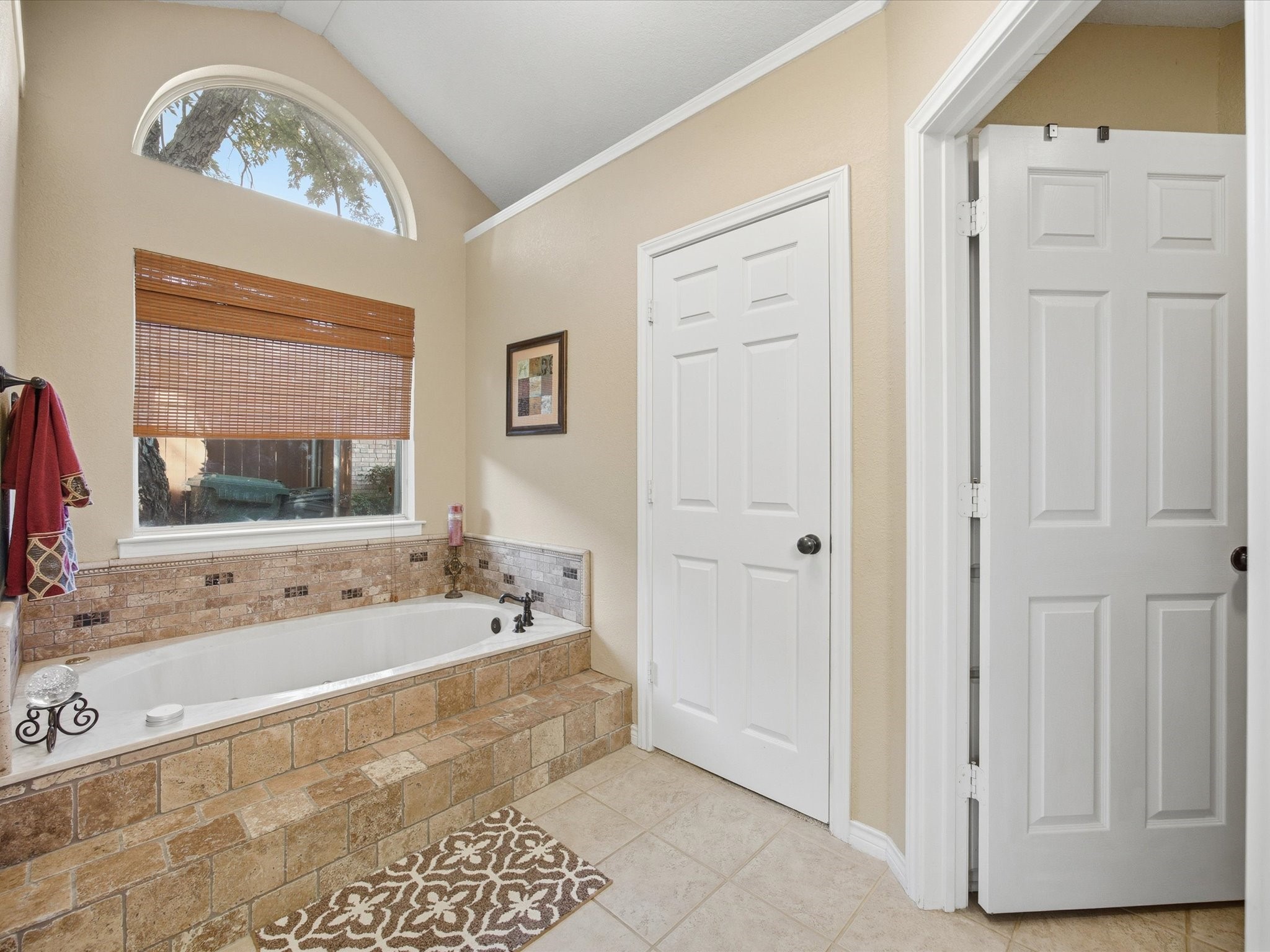 3428 Pembroke Place Bedford TX 76021