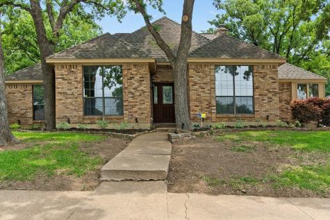 4007 Falcon Lake Drive Arlington TX 76016
