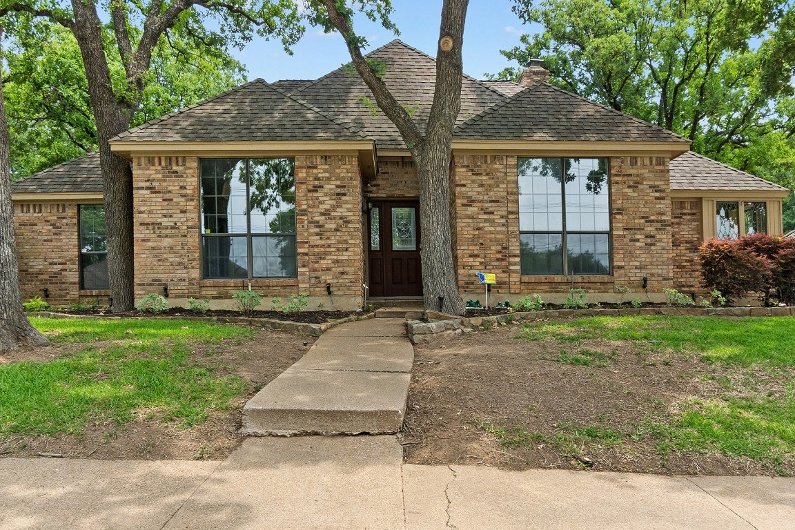 4007 Falcon Lake Drive Arlington TX 76016
