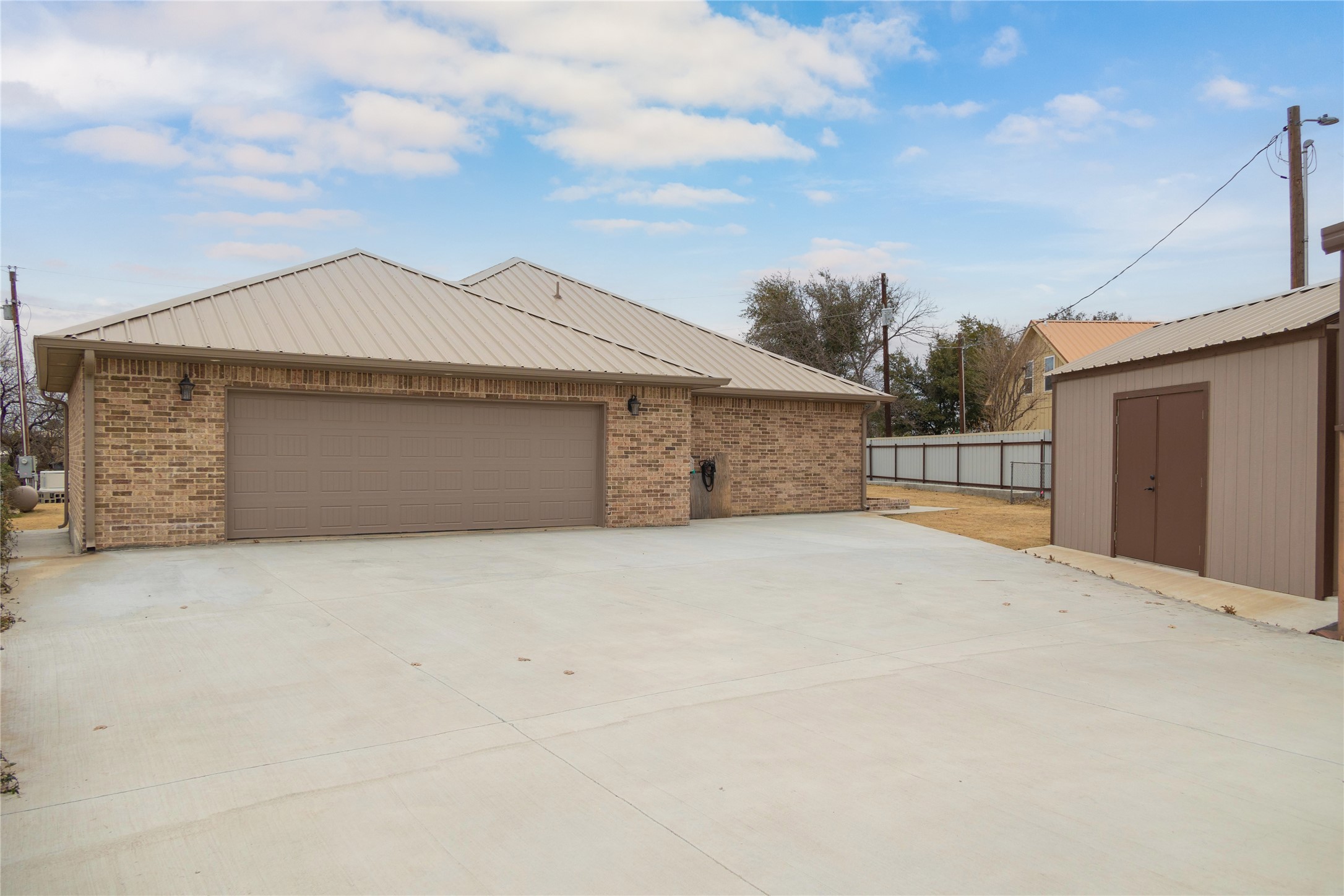 241 E Circle Drive Coleman TX 76834
