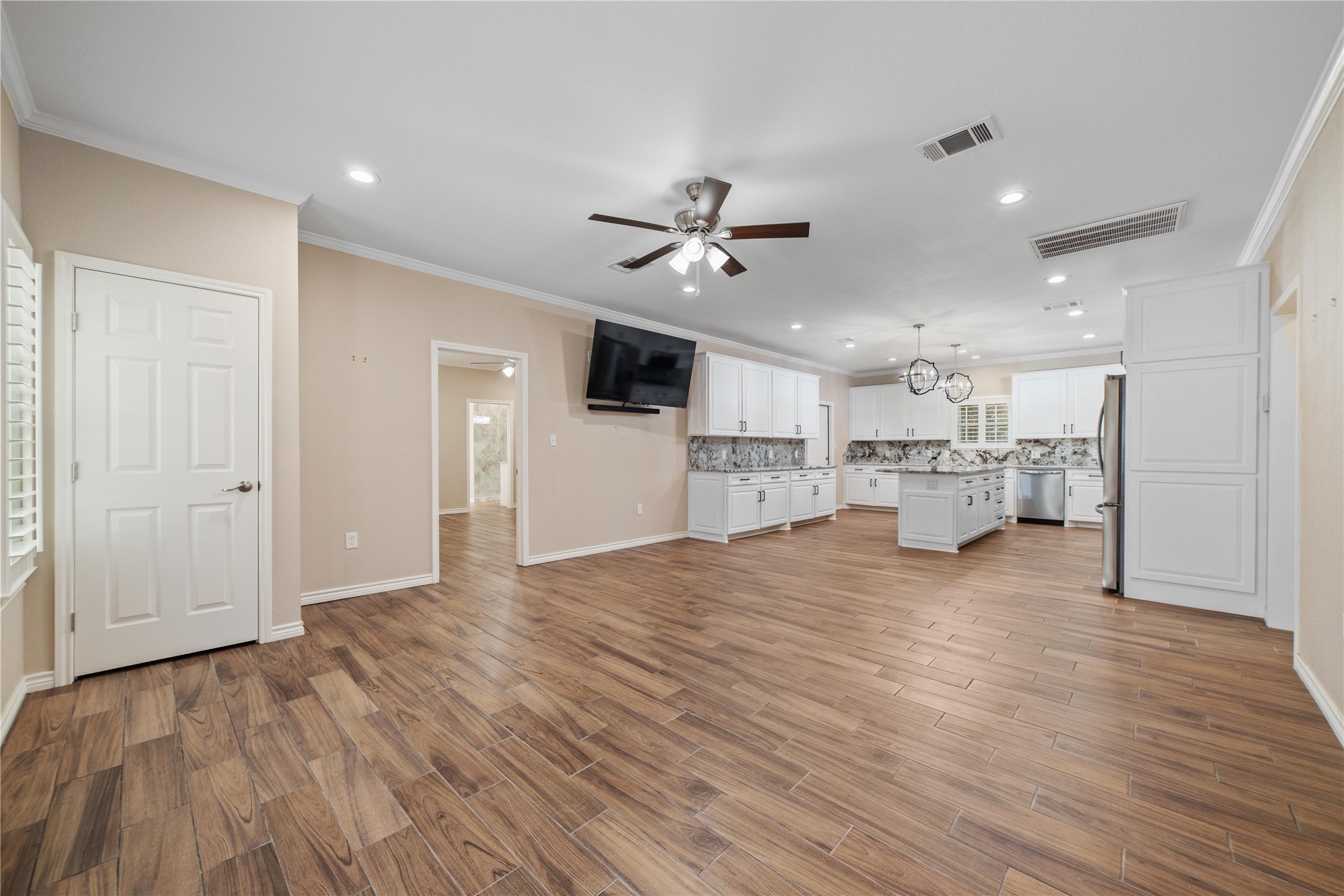 241 E Circle Drive Coleman TX 76834