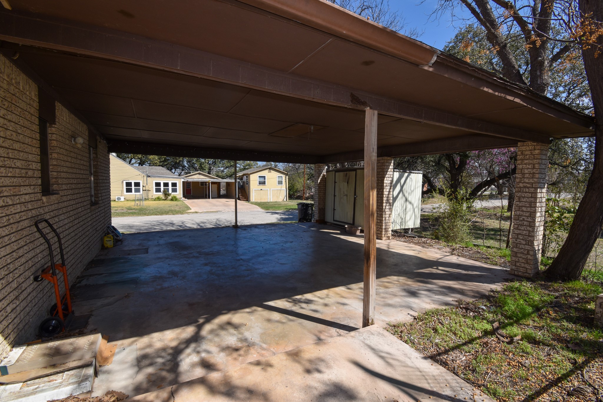 1801 S College Street Brady TX 76825