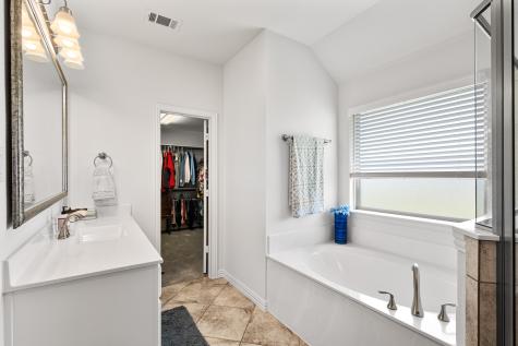 118 High Ridge Court Decatur TX 76234
