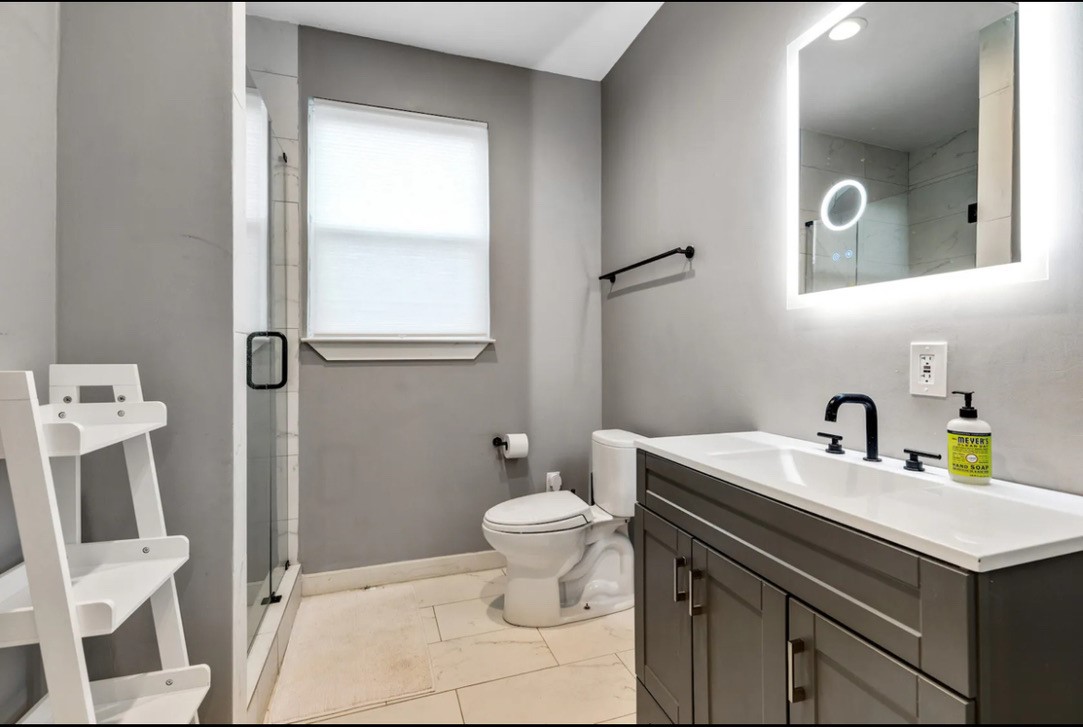 1606 W 12th Street Dallas TX 75208