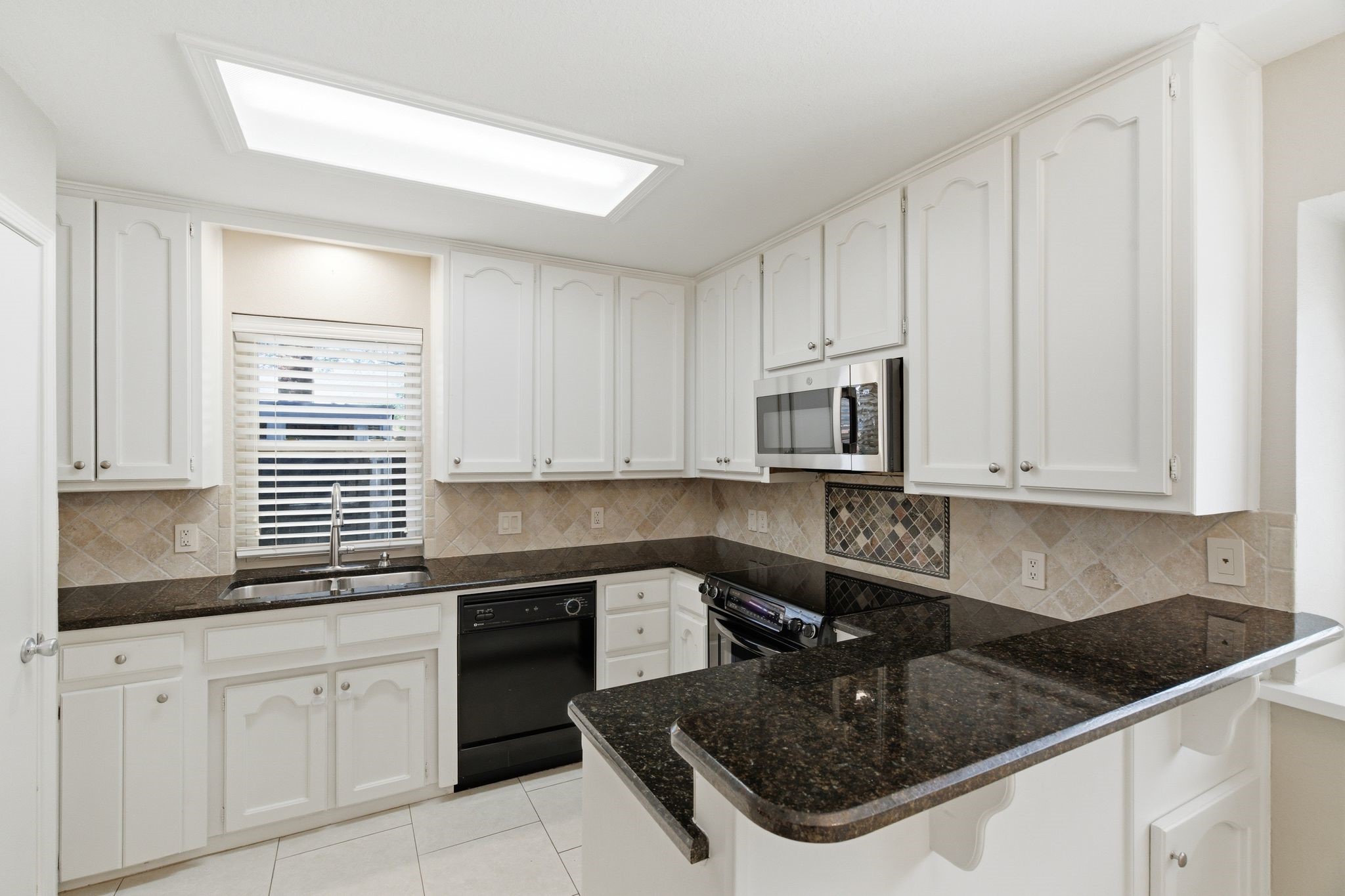 1704 Saxon Drive Bedford TX 76021
