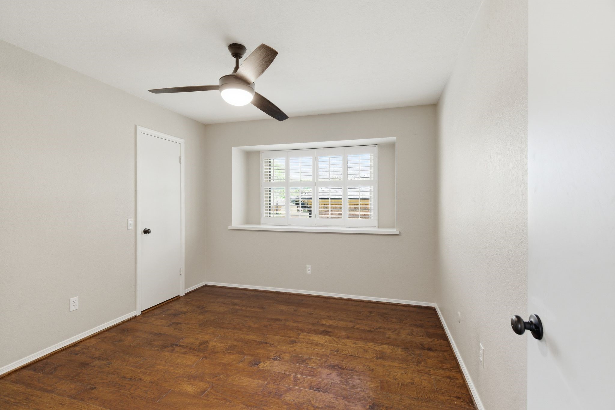 1704 Saxon Drive Bedford TX 76021