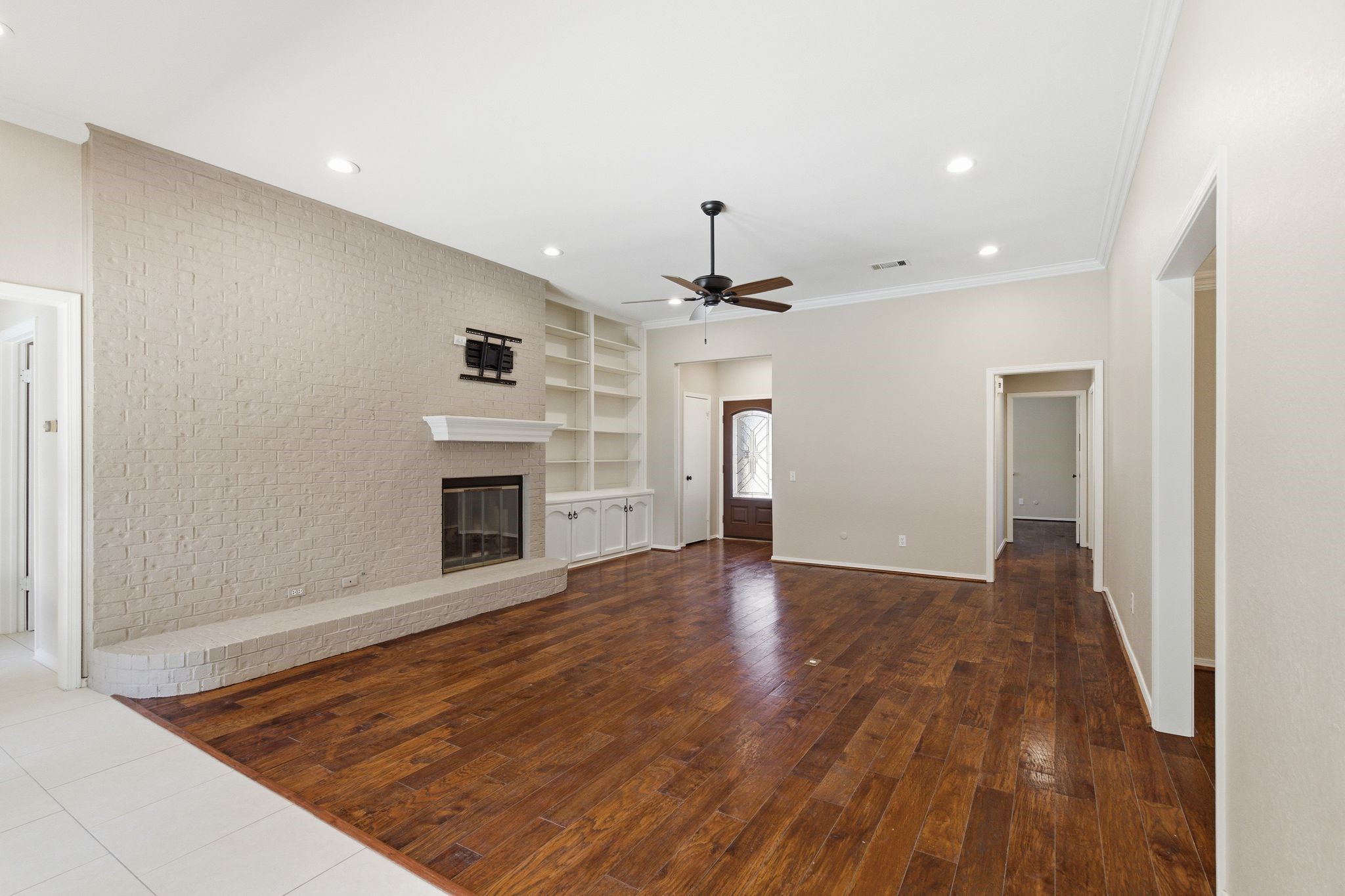 1704 Saxon Drive Bedford TX 76021