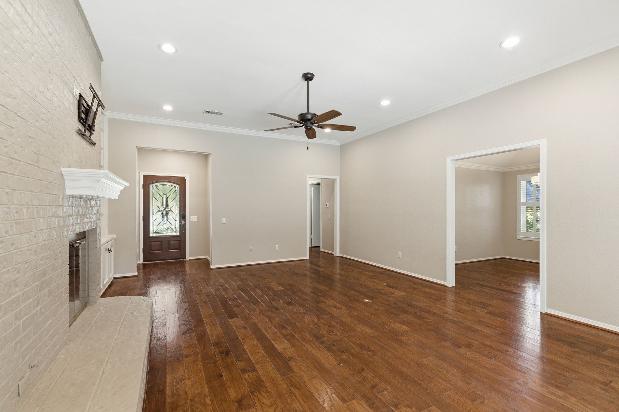 1704 Saxon Drive Bedford TX 76021