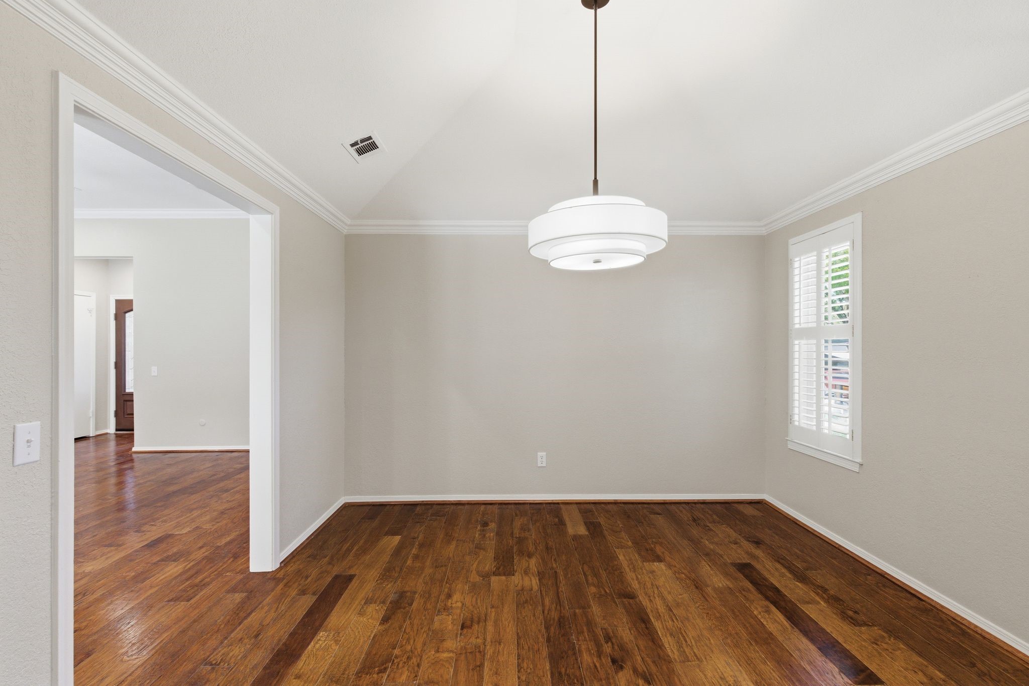 1704 Saxon Drive Bedford TX 76021