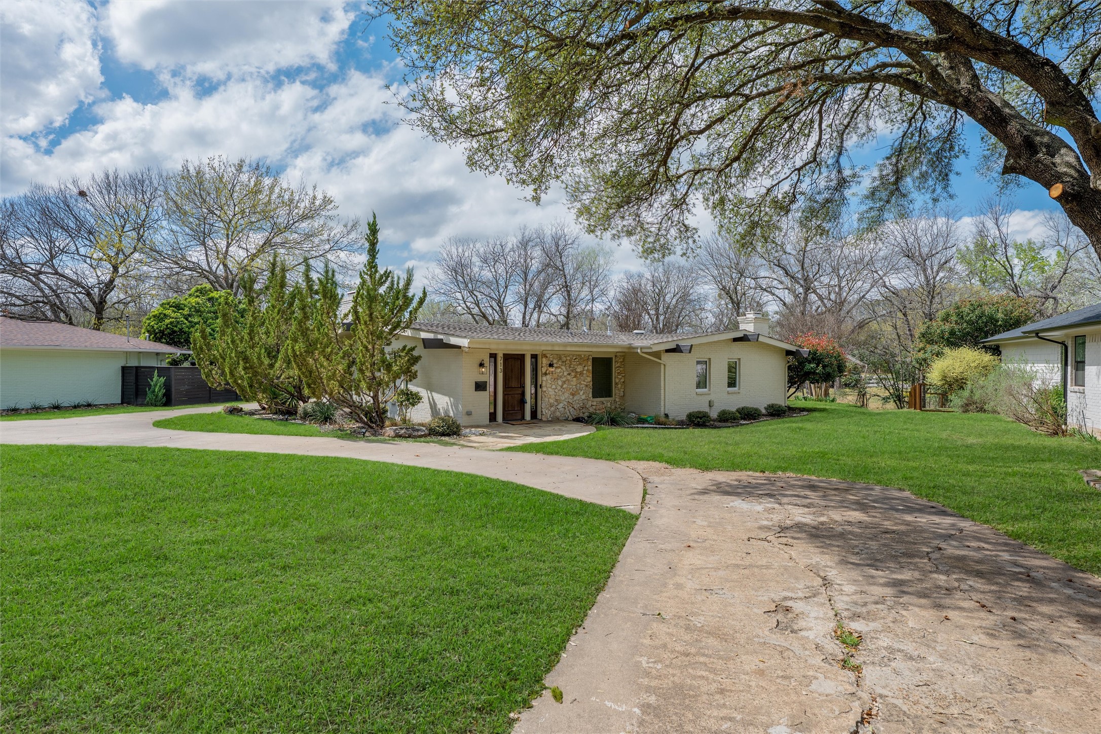 713 Finch Avenue Mckinney TX 75069