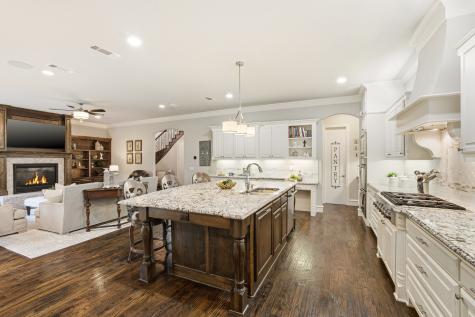 2201 Hobkirks Hill Mckinney TX 75070