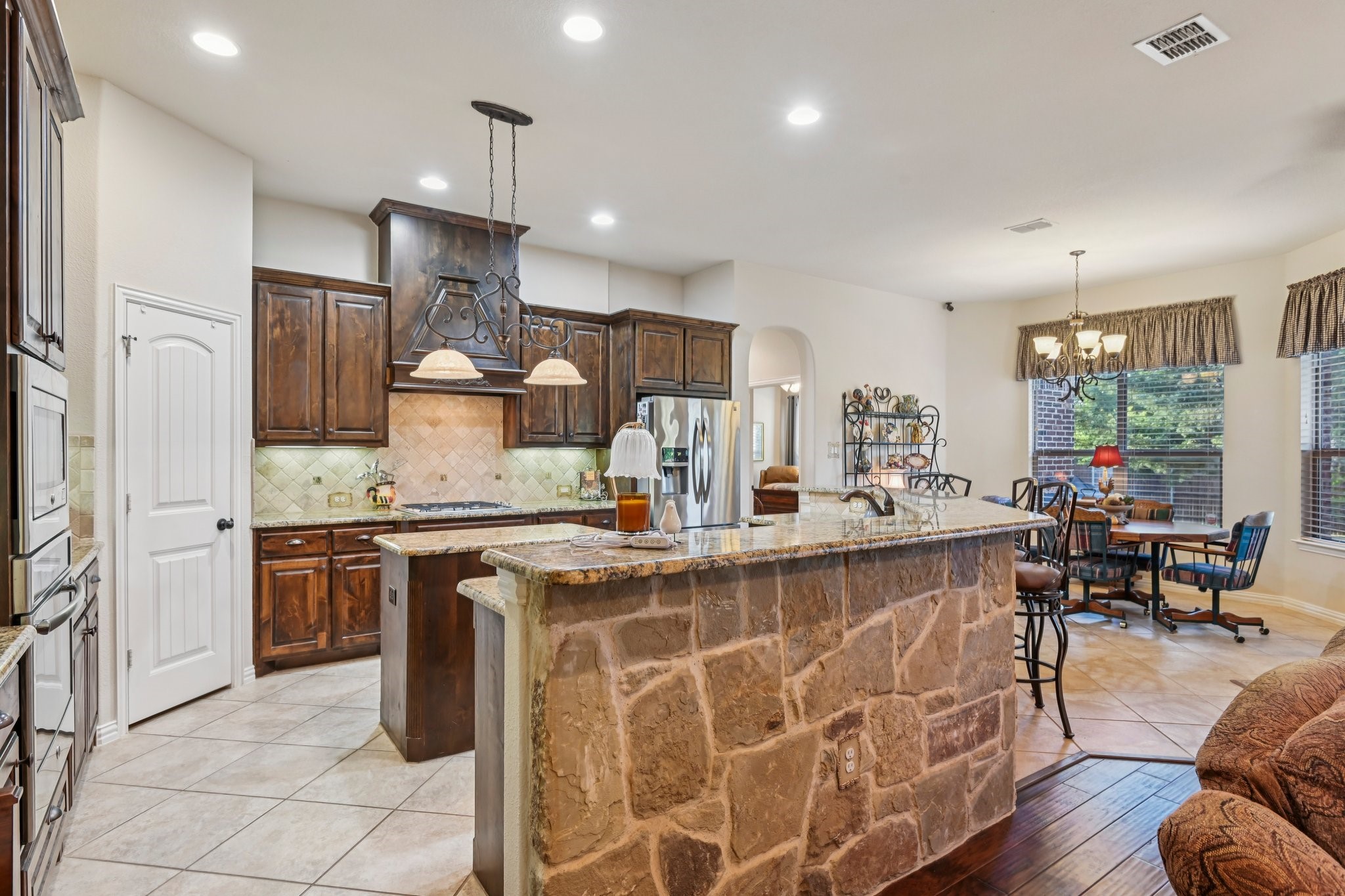 528 Savannah Drive Ovilla TX 75154