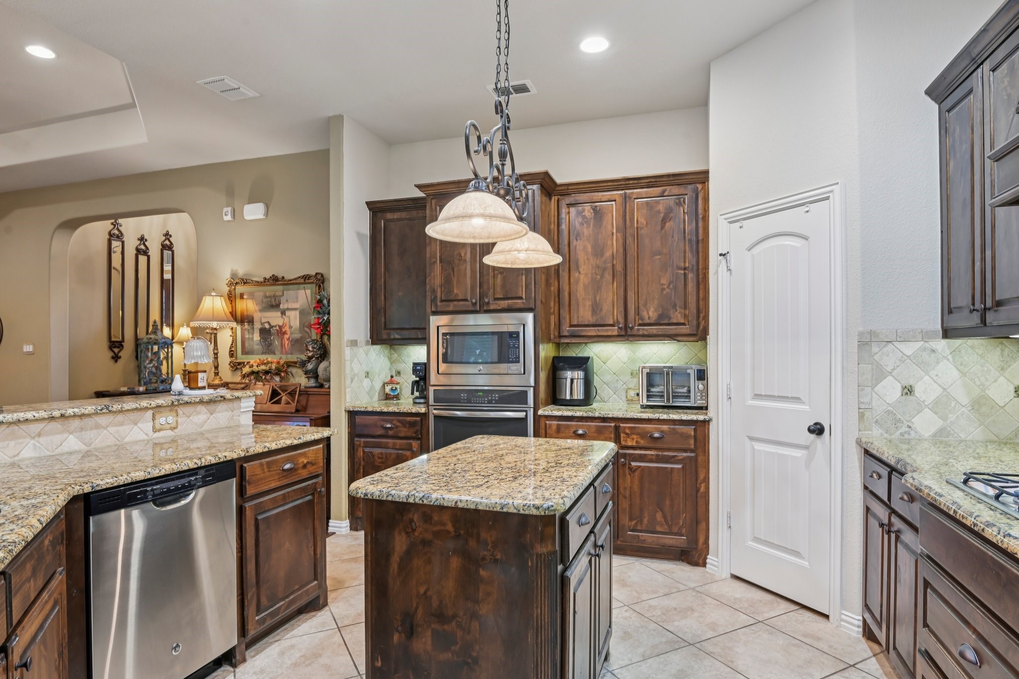528 Savannah Drive Ovilla TX 75154