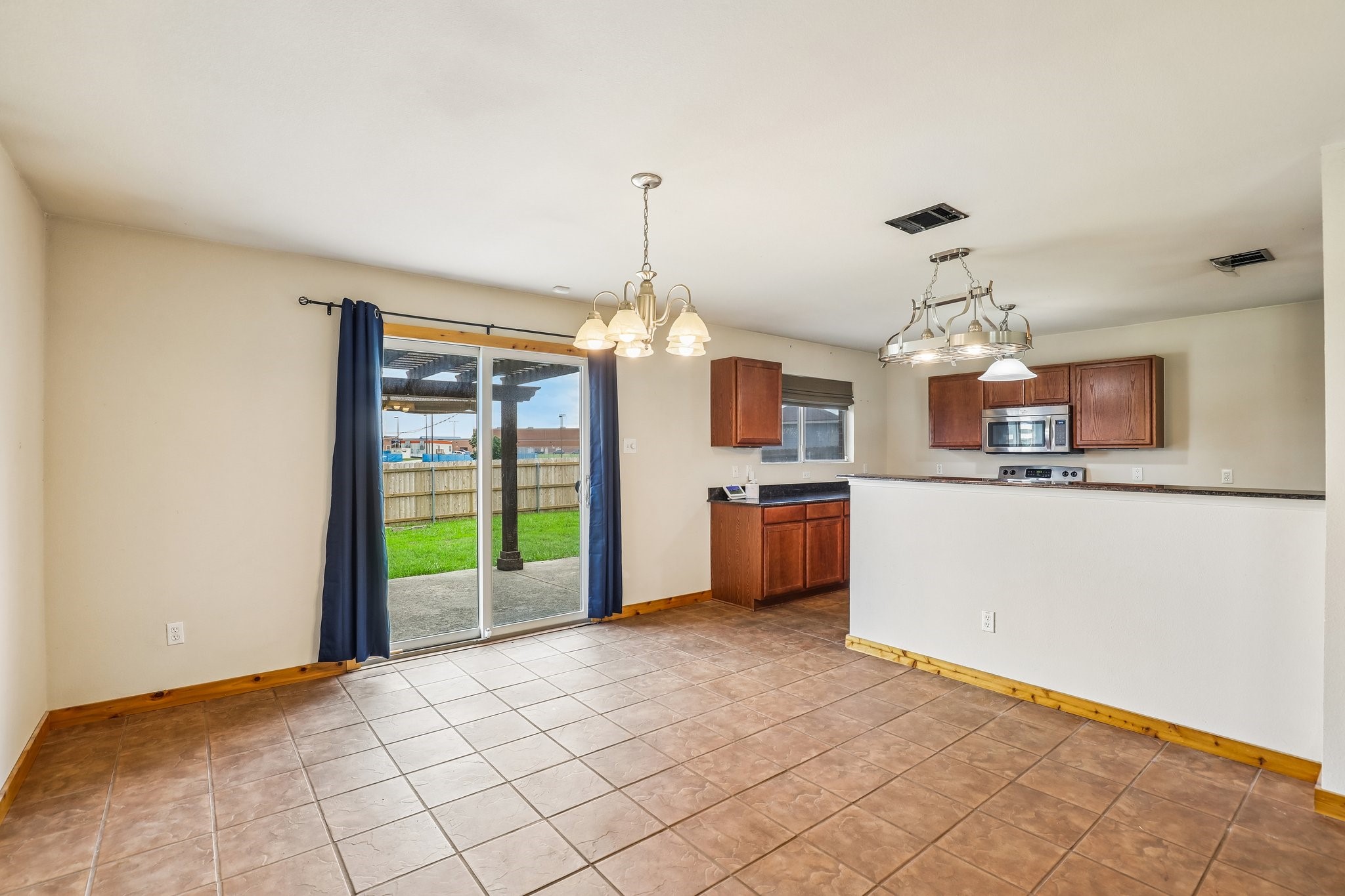8111 Macgregor Drive Arlington TX 76002