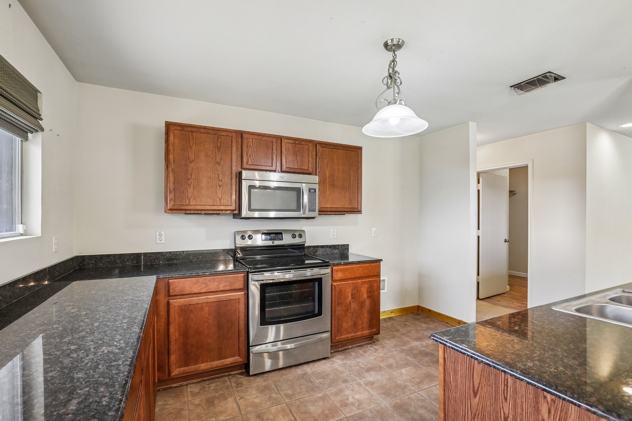 8111 Macgregor Drive Arlington TX 76002