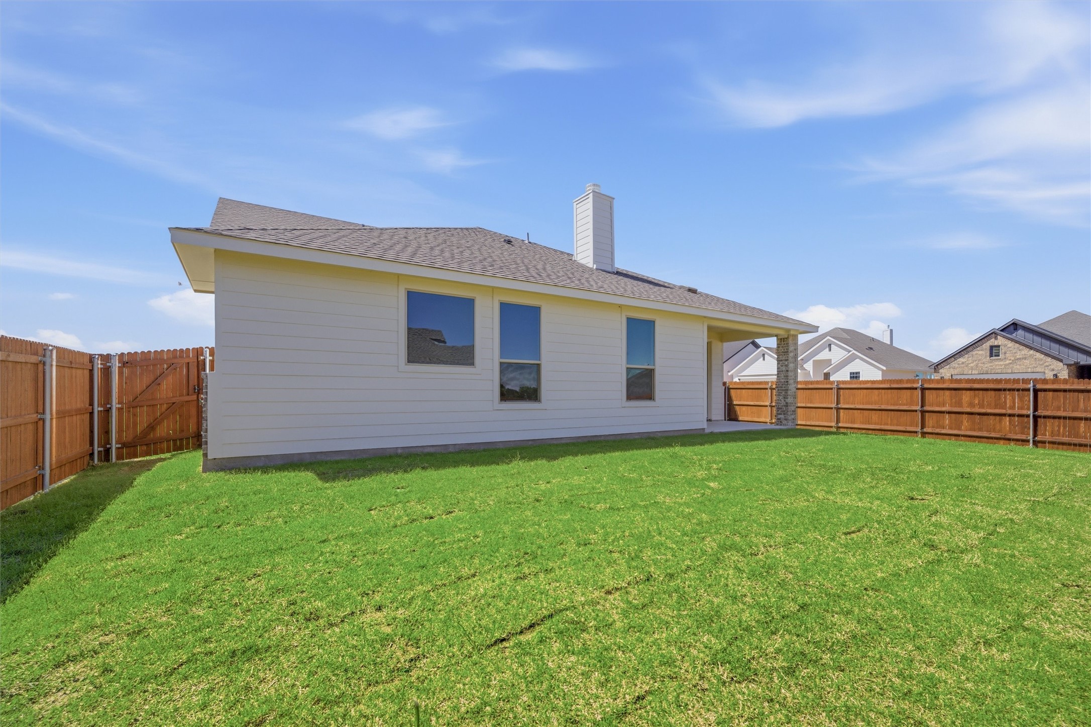 1221 Sabine River Lane Springtown TX 76082