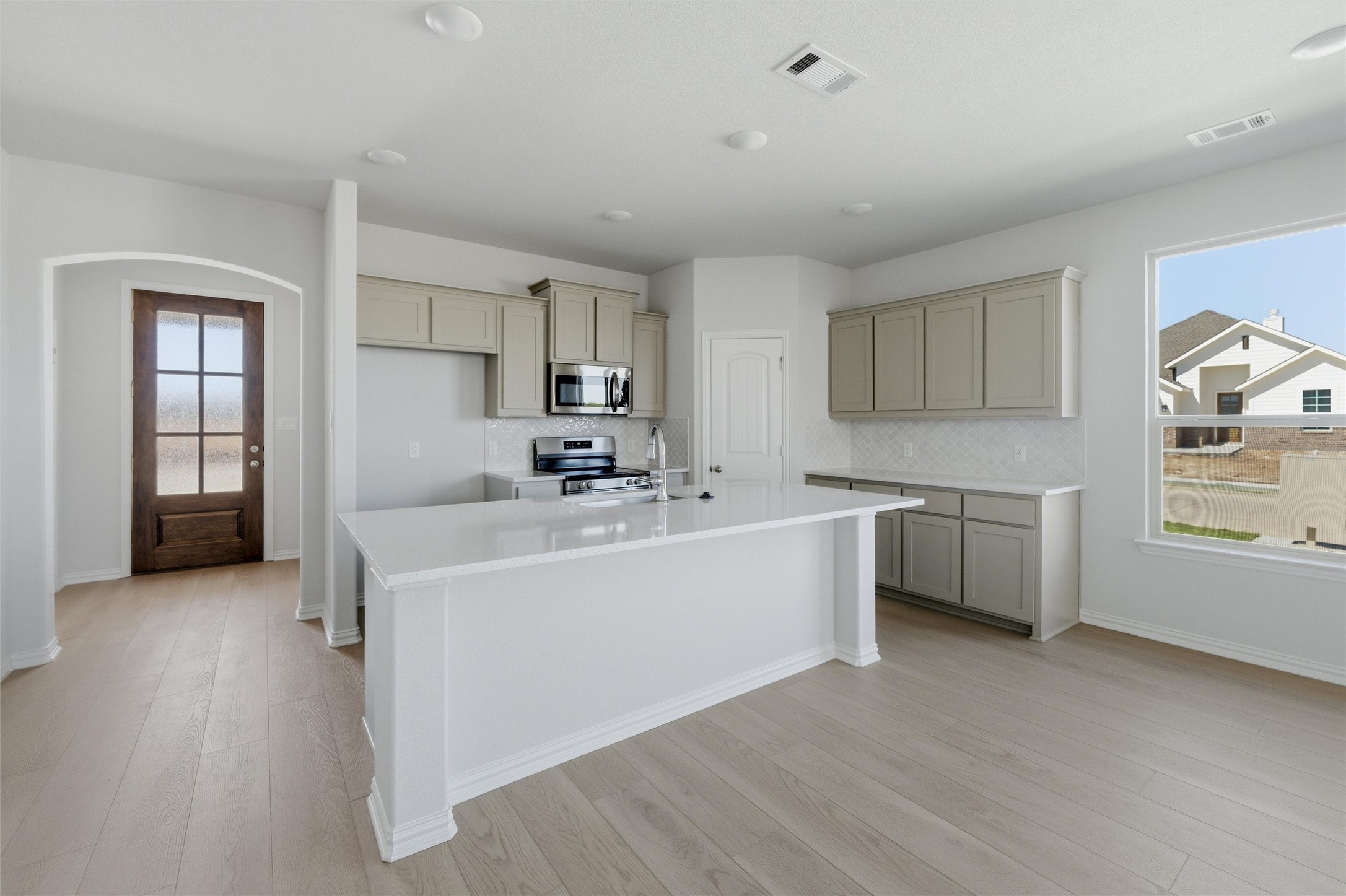 1221 Sabine River Lane Springtown TX 76082
