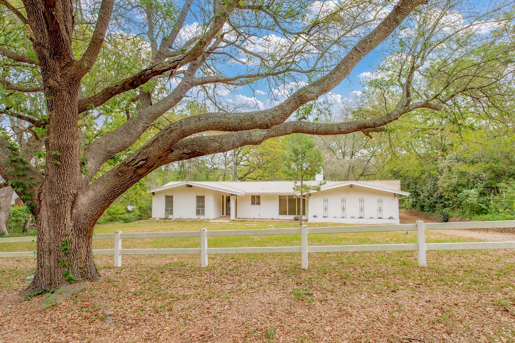 439 N Lonestar Lane Hideaway TX 75771