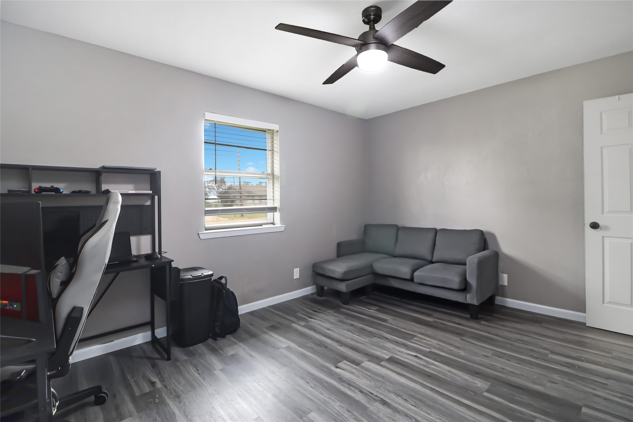 1914 Floral Drive Gainesville TX 76240